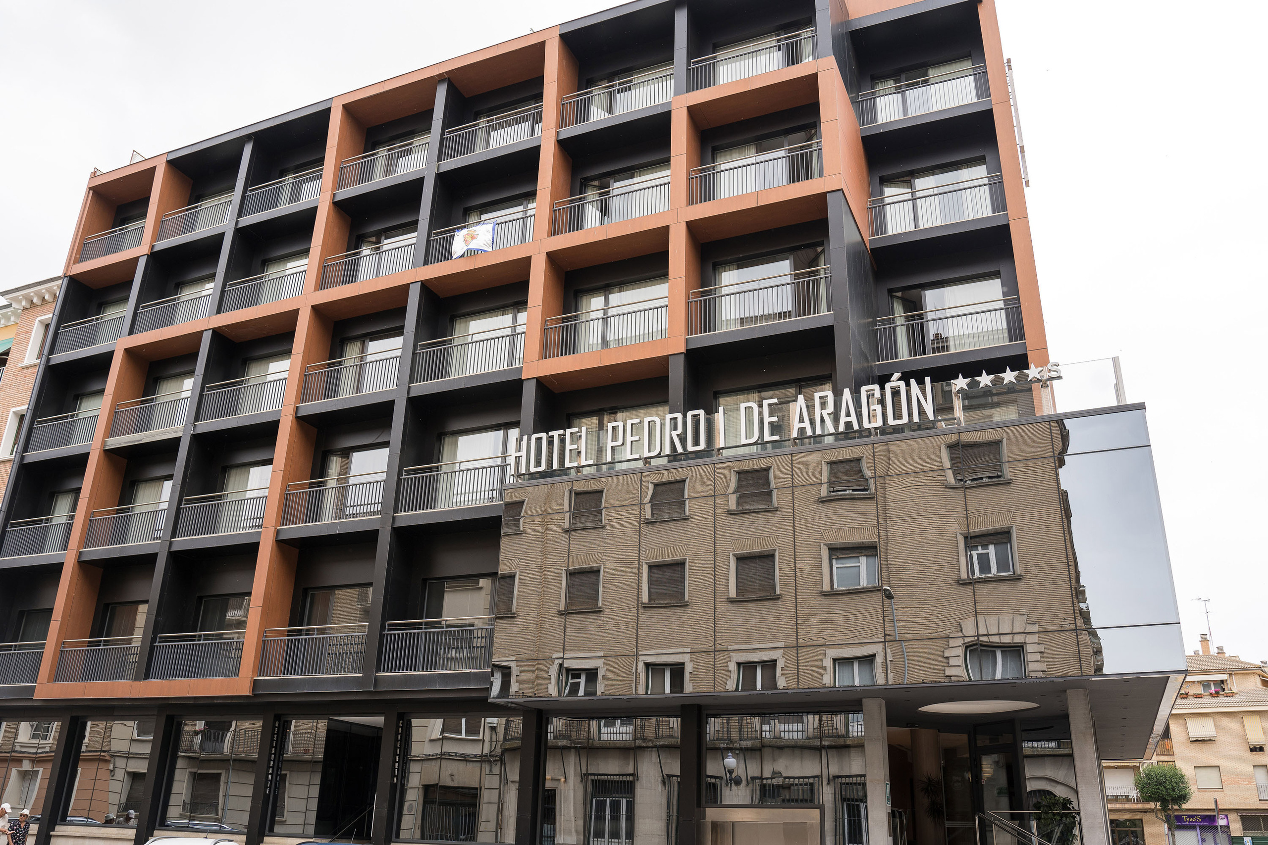 Loreto & Marc - Boda Los Jardines Del Canal en Almudévar. PIXLOVE - Fotógrafos de bodas Huesca Pirineos Zaragoza