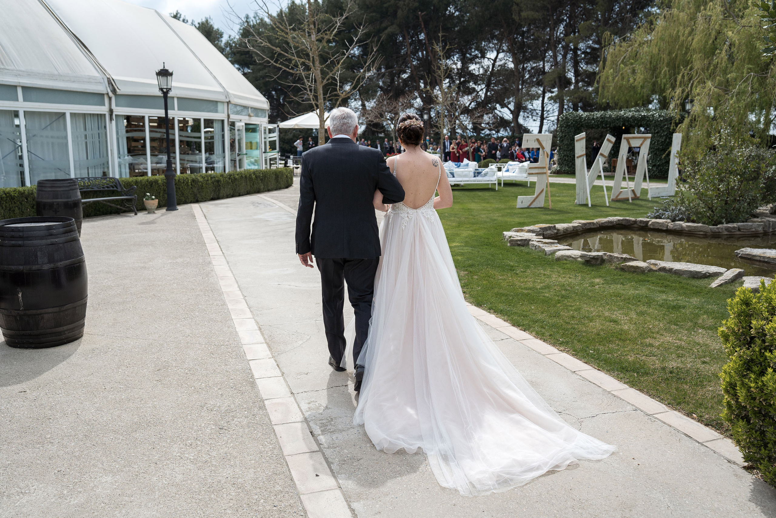 Loreto & Marc - Boda Los Jardines Del Canal en Almudévar. PIXLOVE - Fotógrafos de bodas Huesca Pirineos Zaragoza