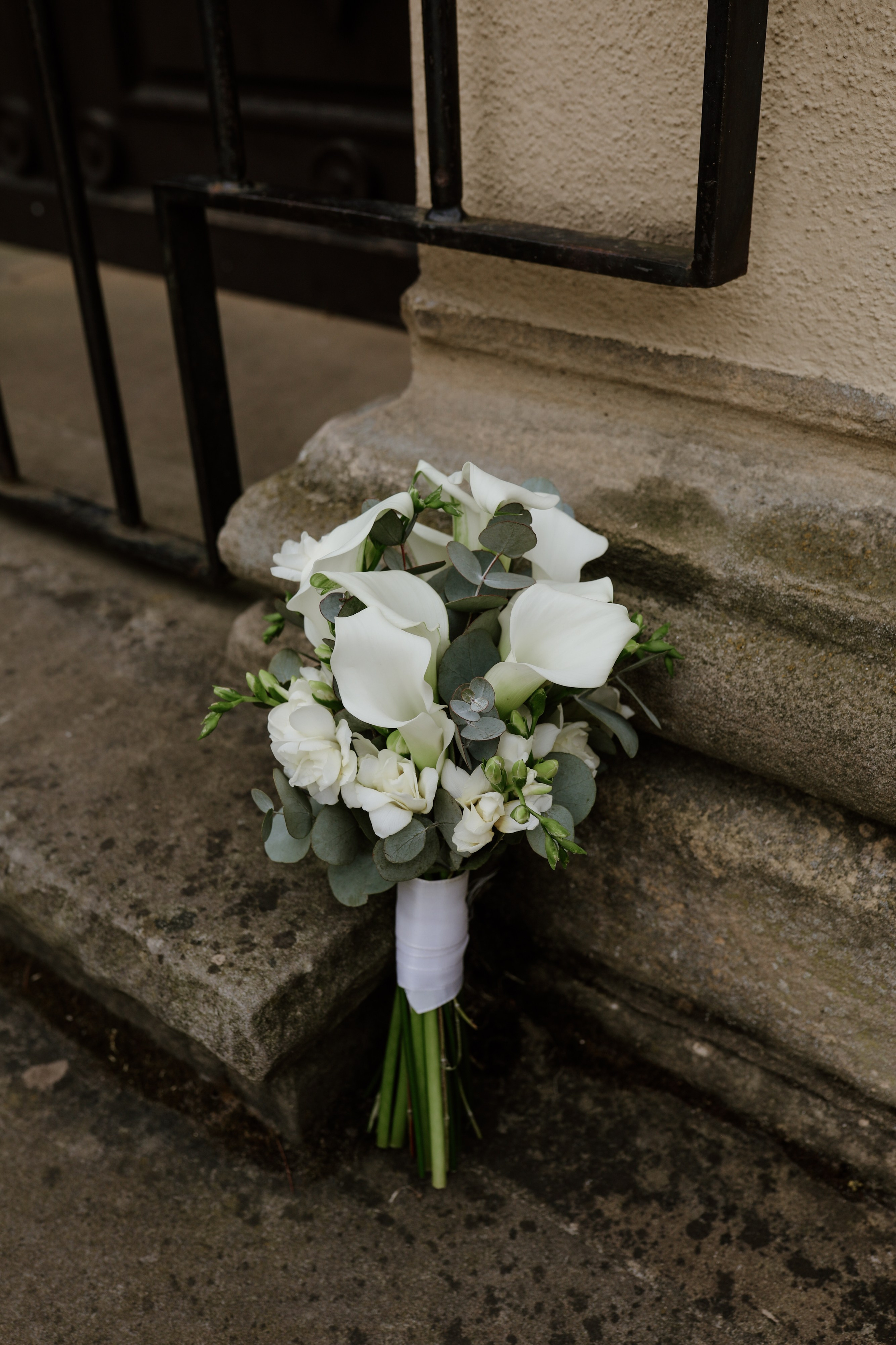 Natürlich gestalteter Brautstrauß – hochwertige Hochzeitsdetails Limburgerhof