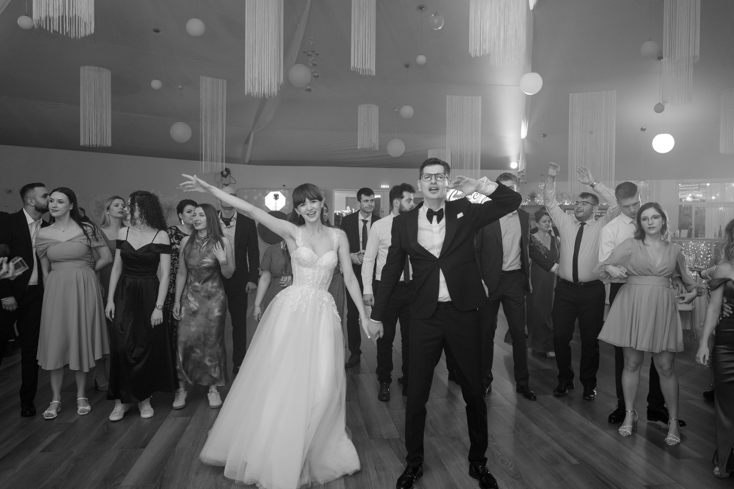 Raluca + Marius | Wedding day. Proud Vision Weddings | Wedding Photography & Film — Servicii profesionale Foto Video Nunta Iasi