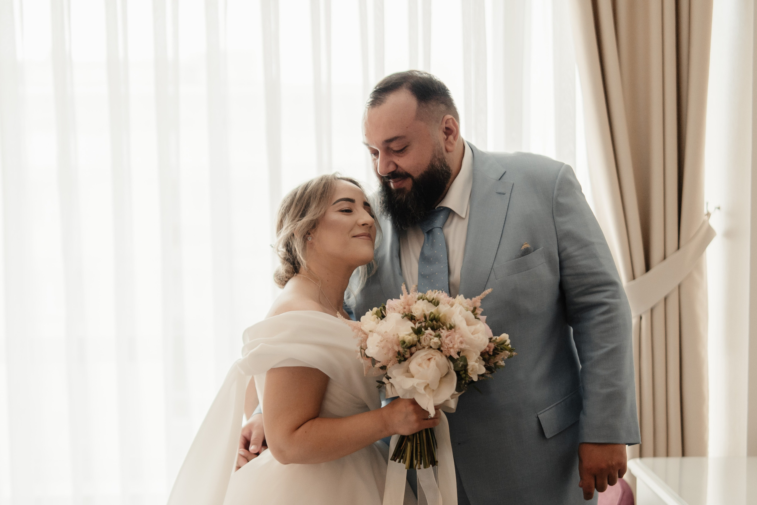 Alexandra + Andrei / Iasi. Foto-Video Nunta Iasi, Suceava, Bucuresti / Disponibilitate 2025 — 2026 — 2027