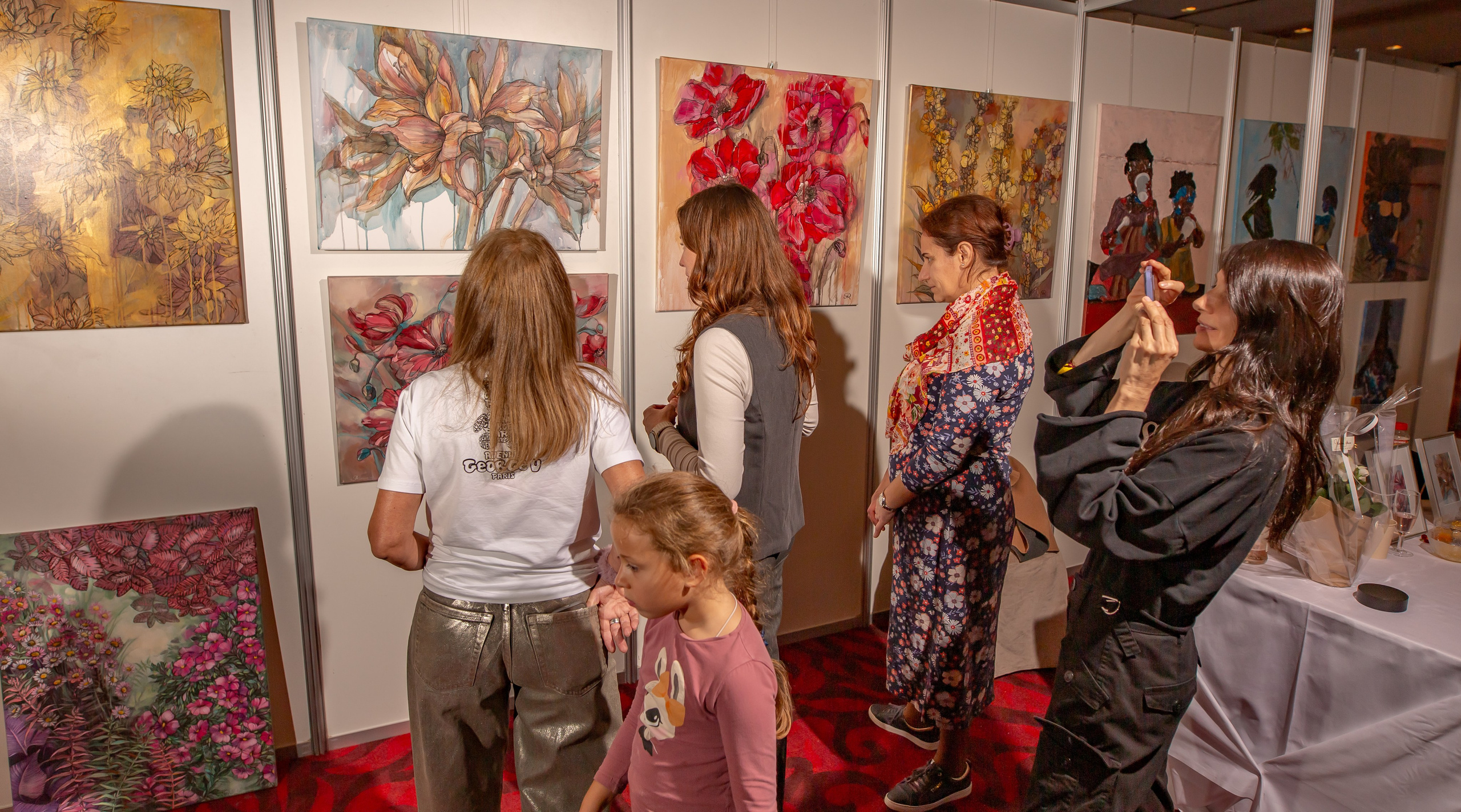 Exhibitions. Portret photographer in Switzerland Artur Magpie