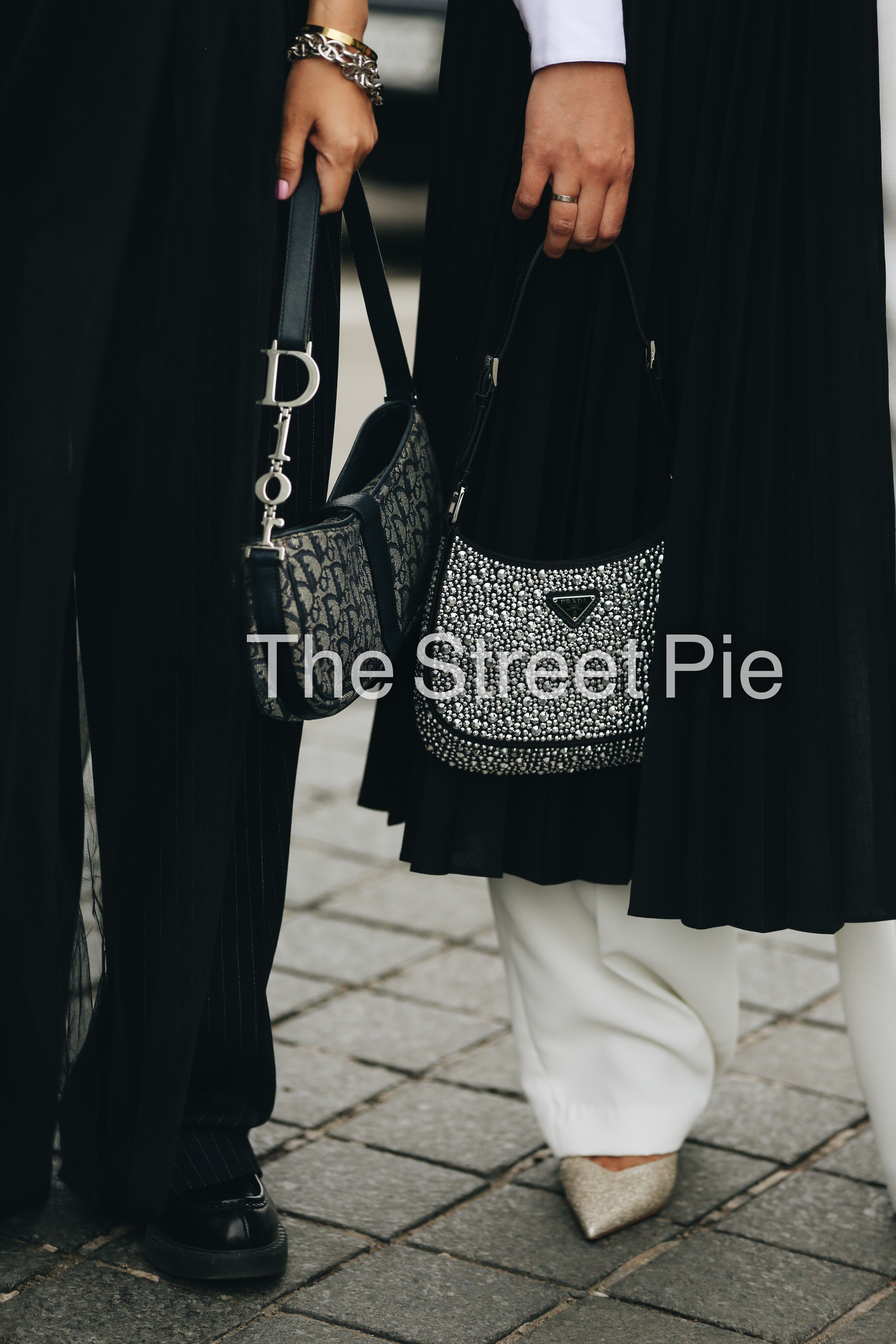 ALMATY VISA FW22. Anastasia Fedoseeva / The Street Pie — streetstyle photographer