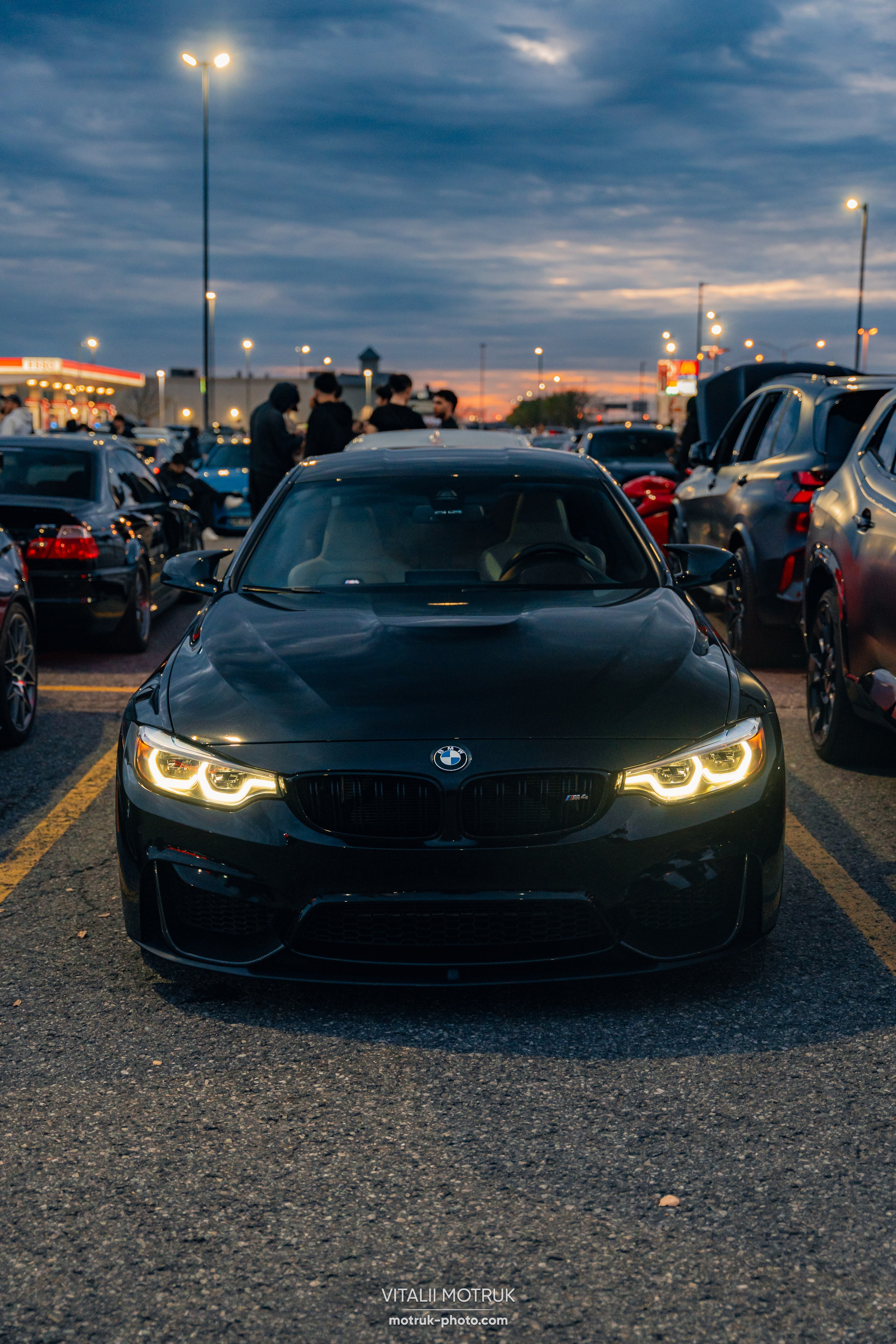 Car meet: 514 bimmers. Photographe de voitures à Paris — Vitalii Motruk