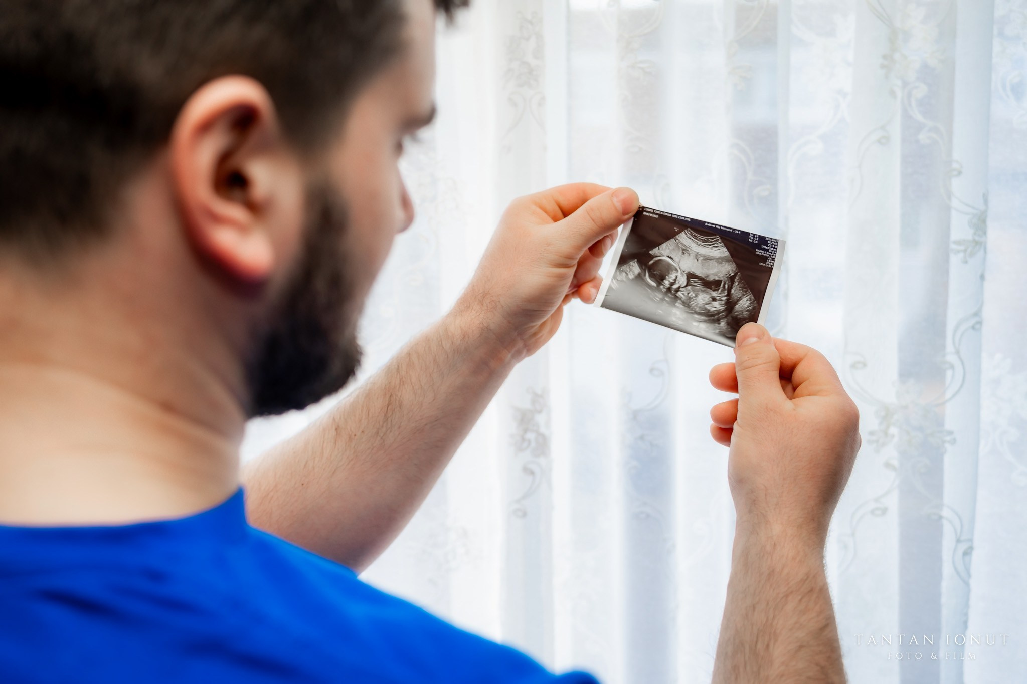 Sedinta foto maternitate acasa cu Ionela si Cosmin. TANTAN IONUT FOTO & FILM