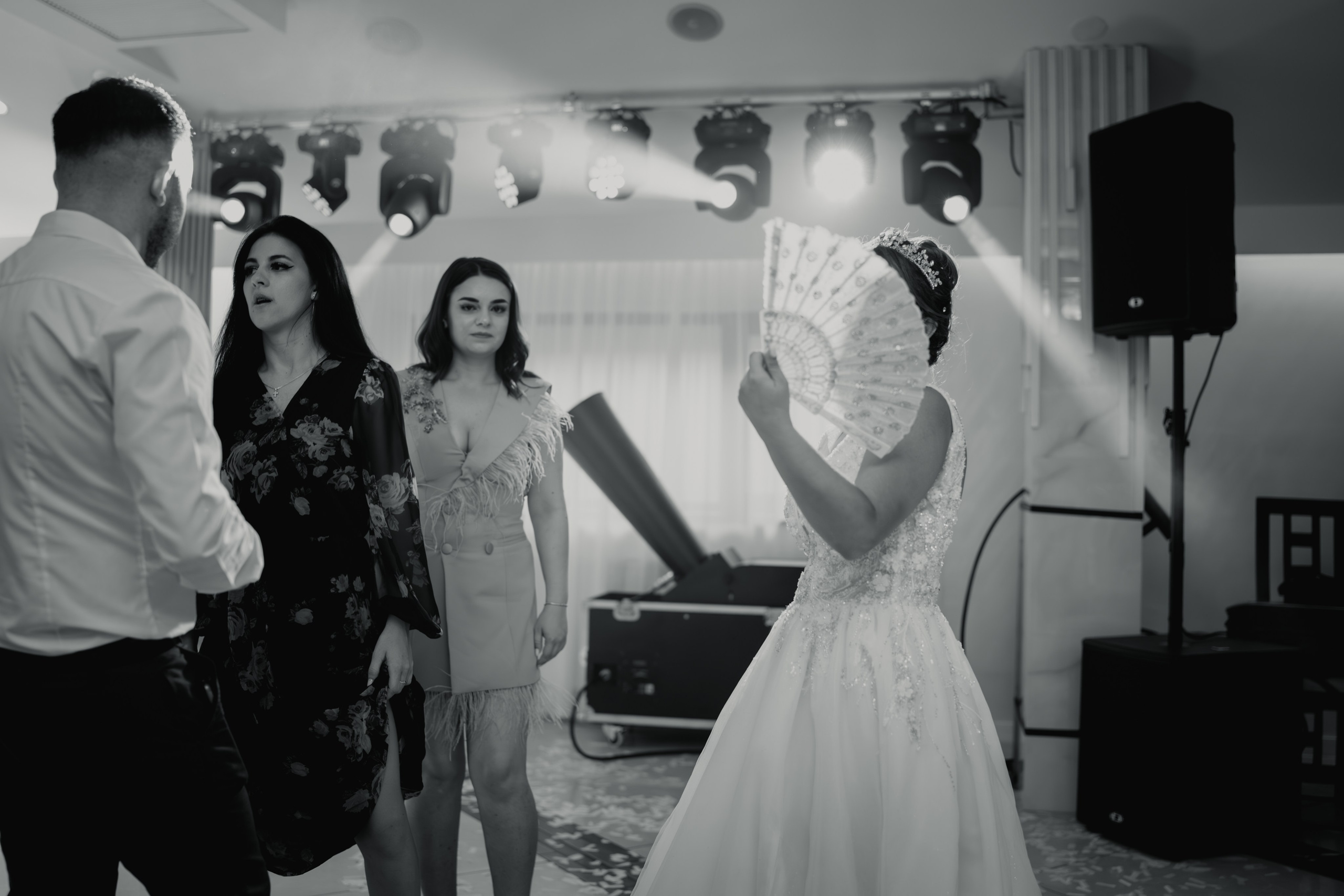 Roberta&Claudiu. Avram Madalina Photography