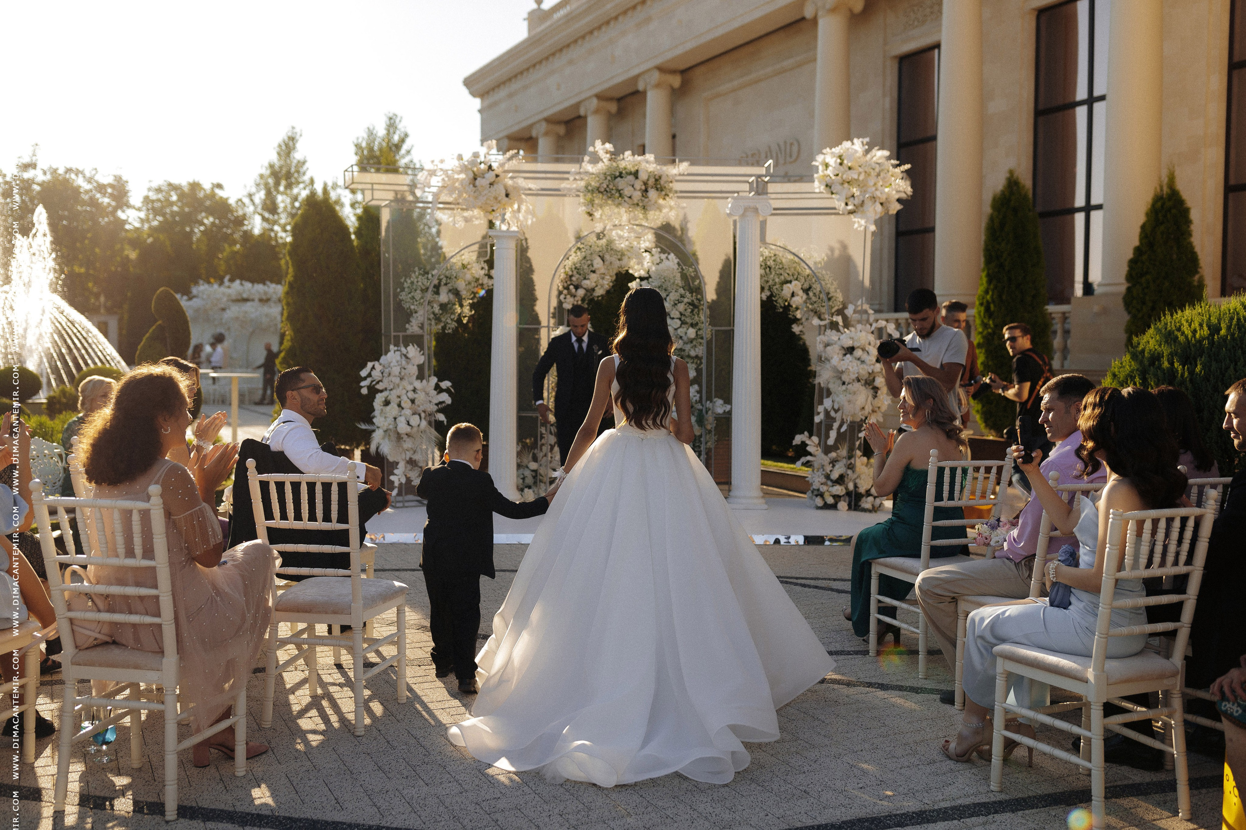 MIHAIL + SABINA | Grand Élysée. Fotograf de nuntă în Chisinau, Moldova. Poze și Video Comerciale