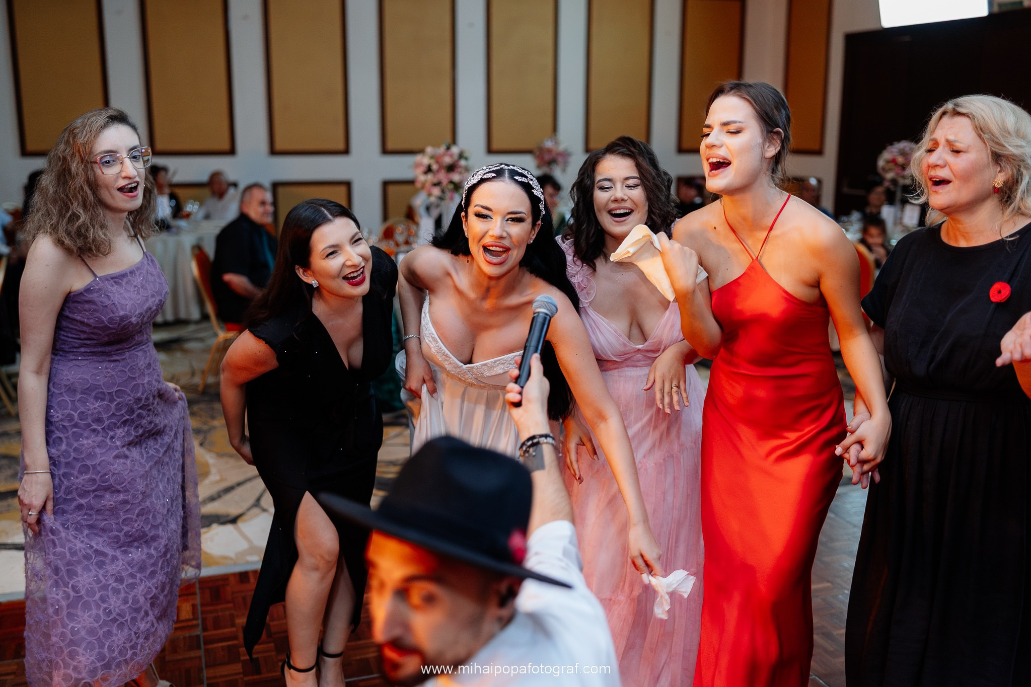 Fotograf Cununie Civilă în București - Mihai Popa Fotograf. Fotograf Nuntă & Botez București - Mihai Popa | Dincolo de oameni, imortalizez emoții!