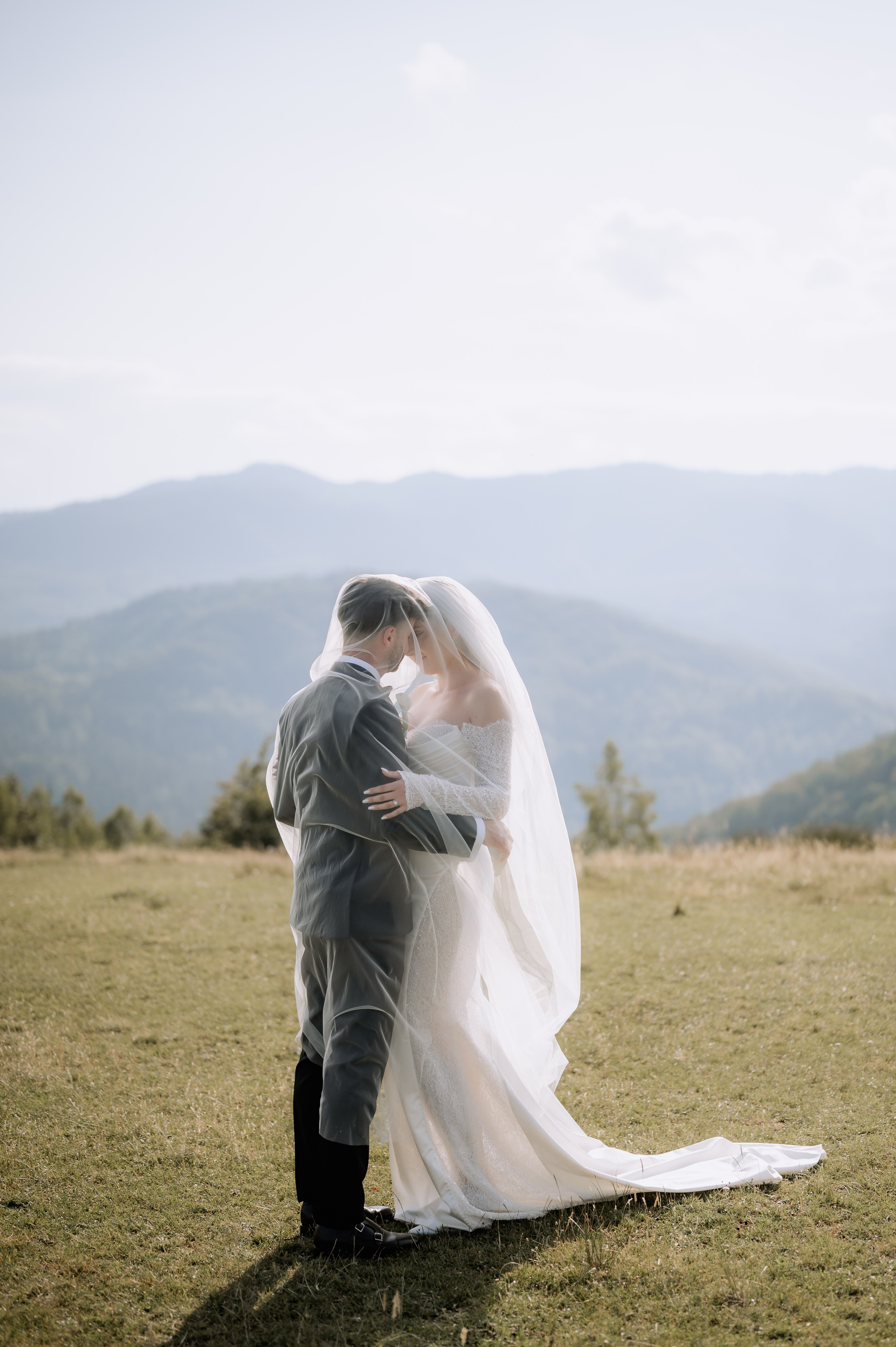 Proud Vision Weddings | Wedding Photography & Film — Servicii profesionale Foto Video Nunta Iasi