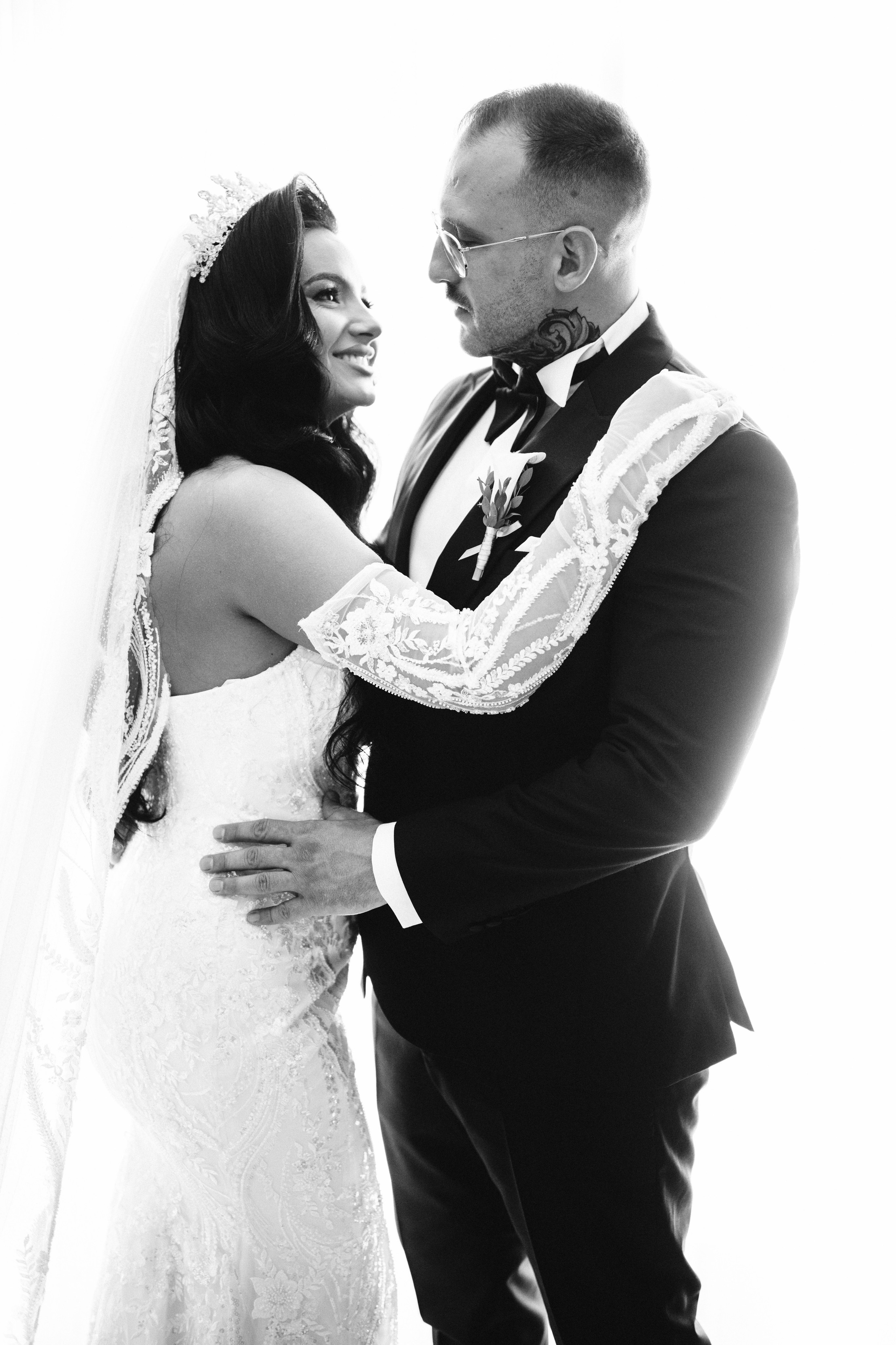 🤎 M a r i n a & A l i n - Wedding Day Preview. Wedding & Family Photographer