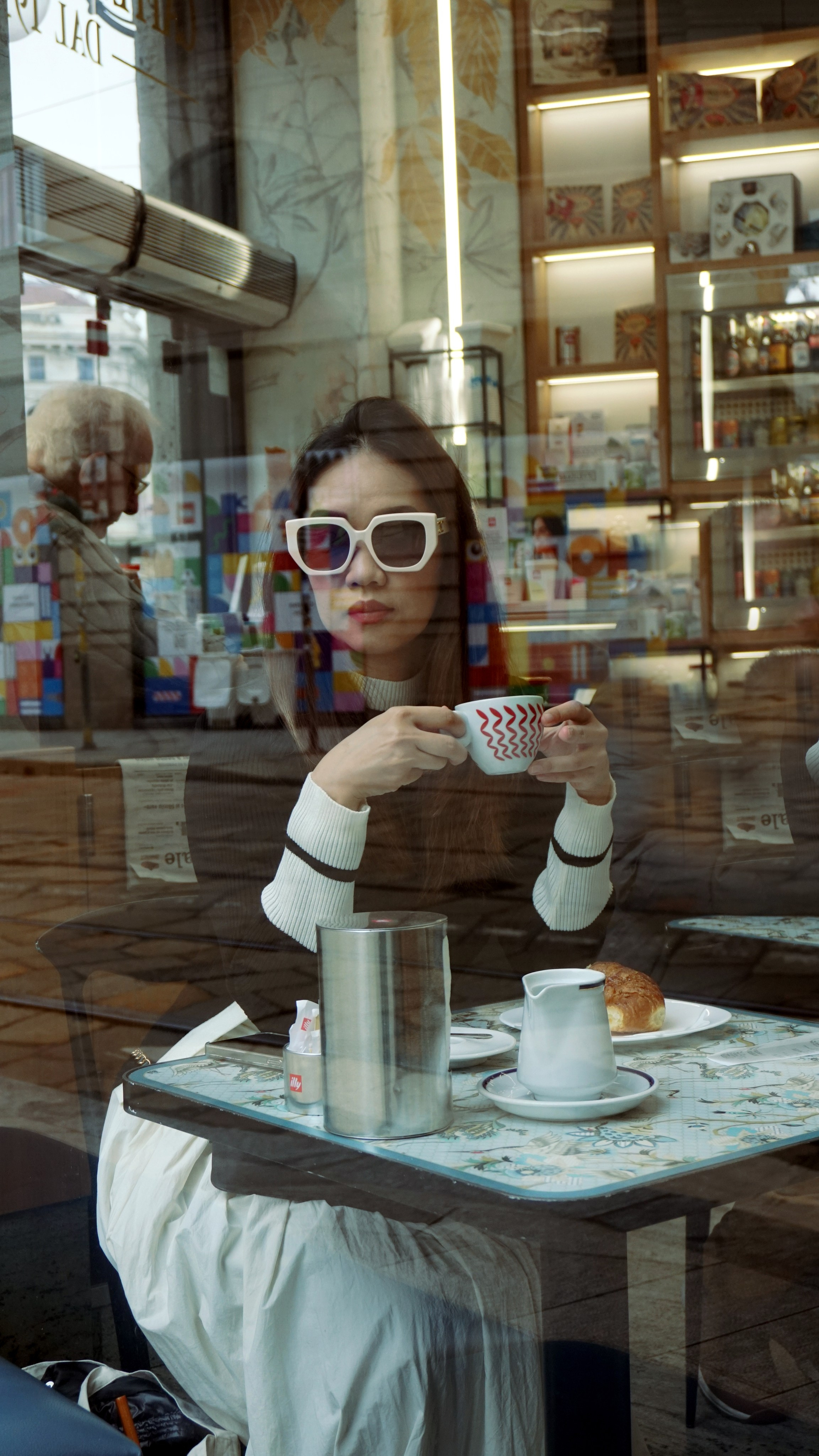 Supranee, Milano. Videografa e Fotografa in Italia Sokhova Albina