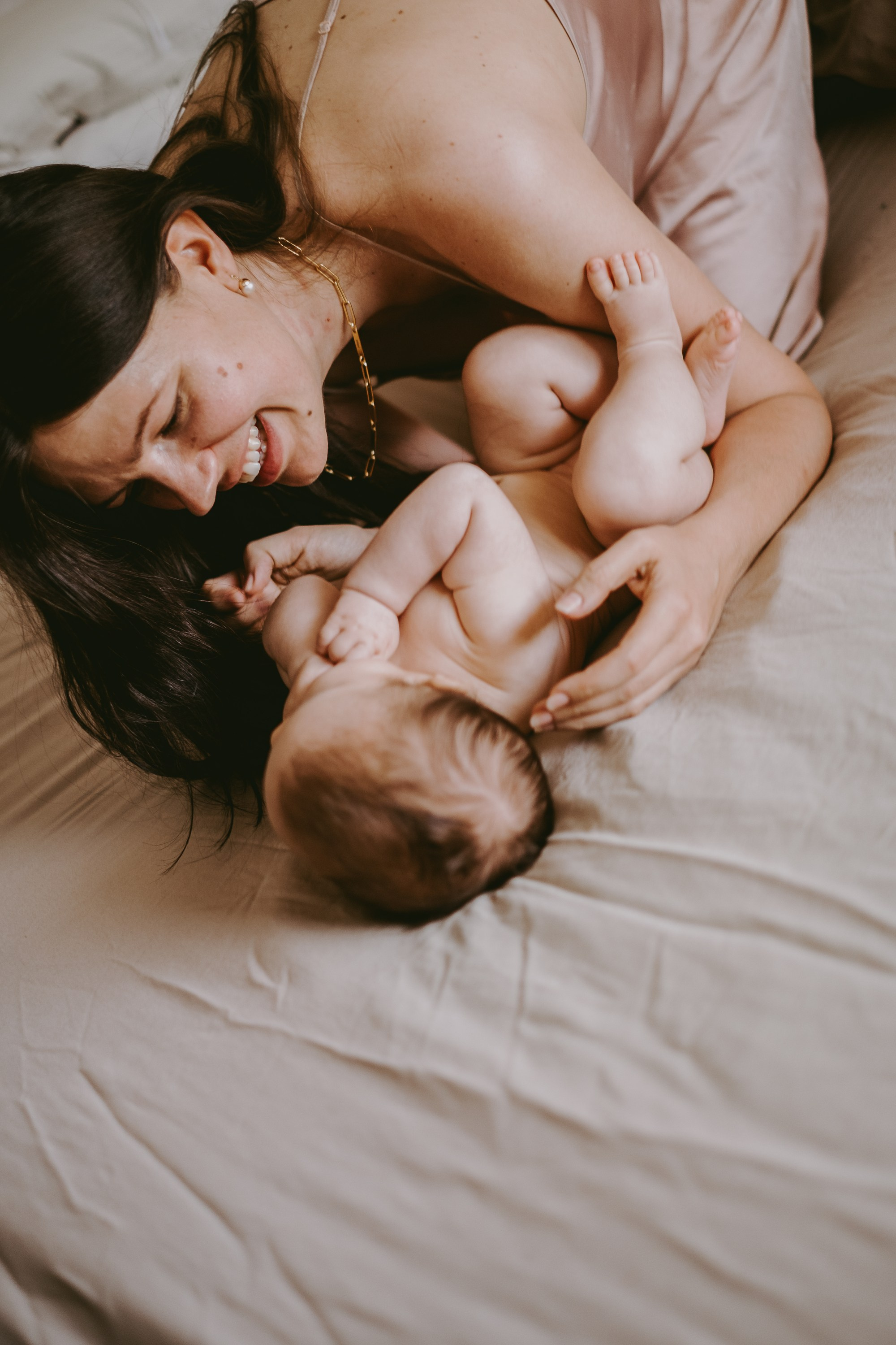 Newborn. Eure authentischen Familien- & Newbornmomente –erzählt in Fotos & Videos