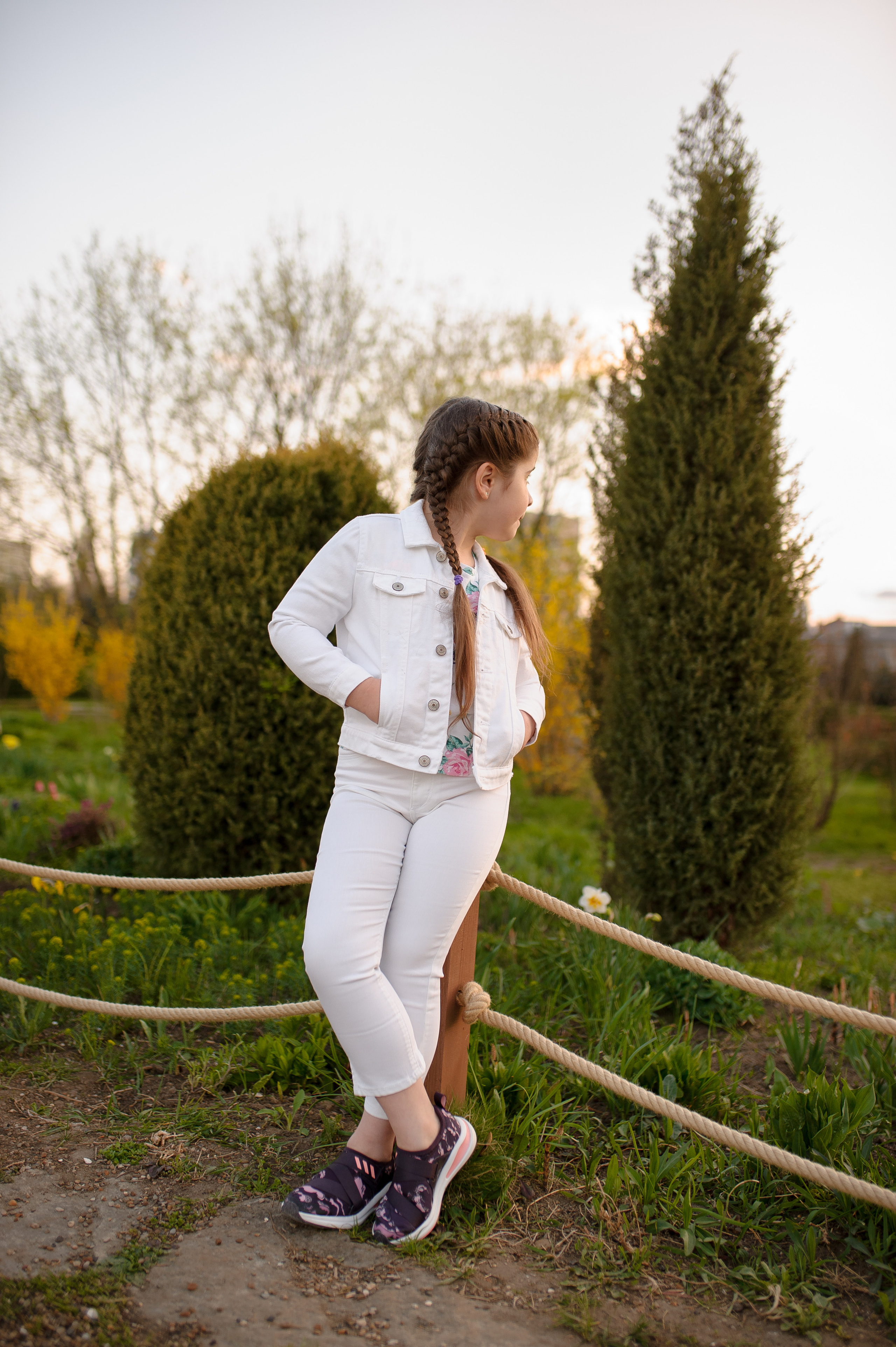 Весенняя Фотосессия Соньки с Джони. Семейный фотограф в Кишинёве THOMAS SHTIFT