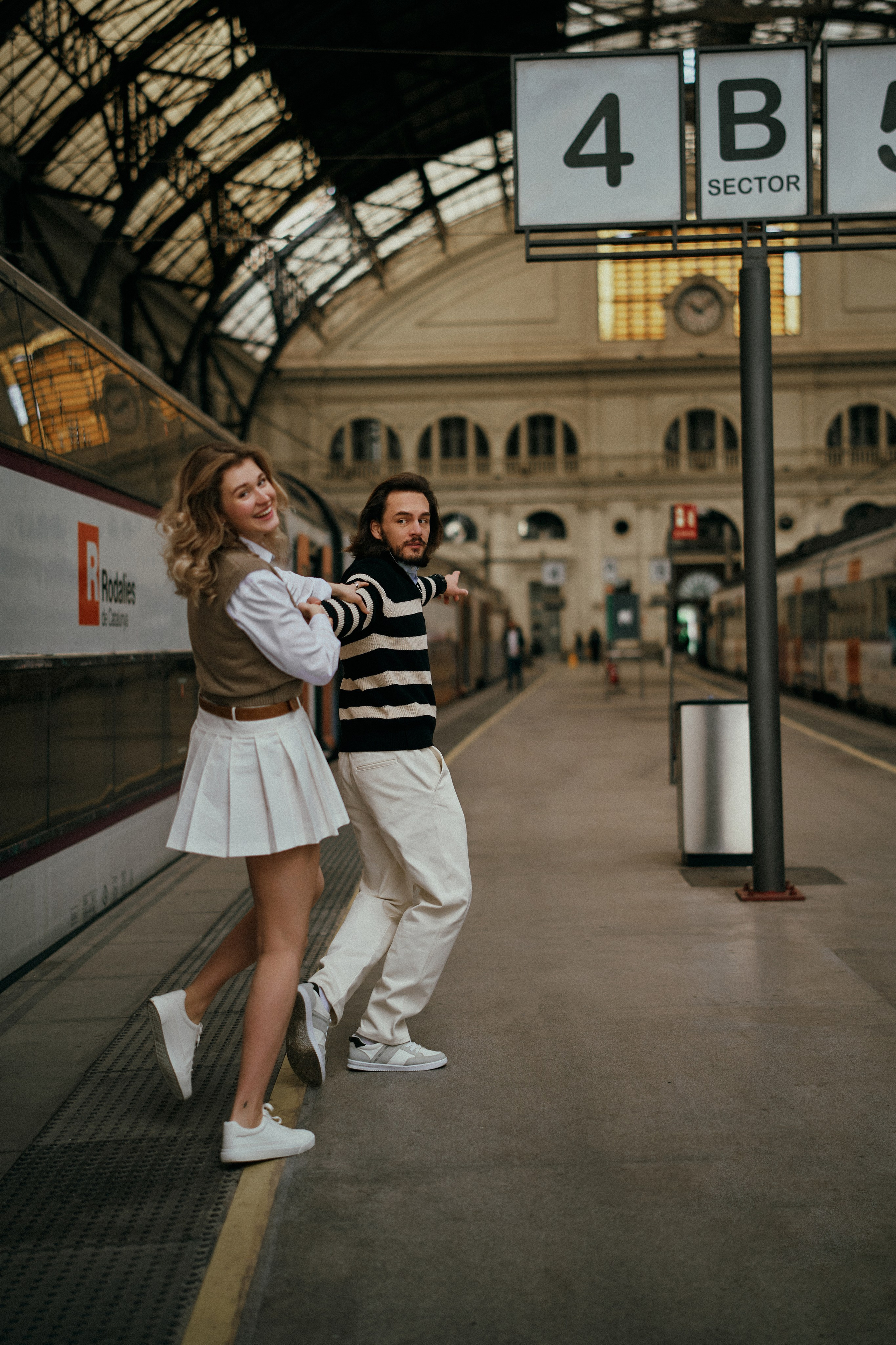 Тим и Кэт. Французский вокзал. Барселона. Фотограф в Барселоне Жанна Захарченко