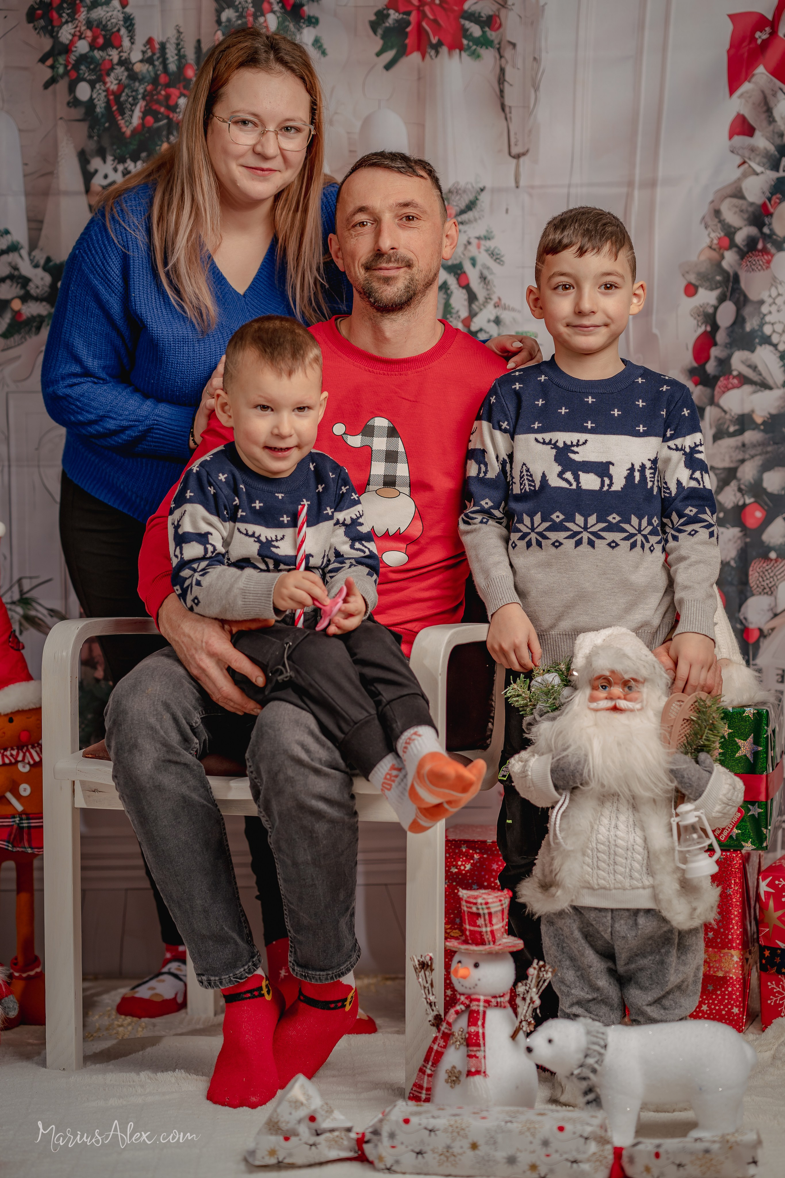 O familie fericită. Marius Alex fotograf de eveniment si portret din Suceava