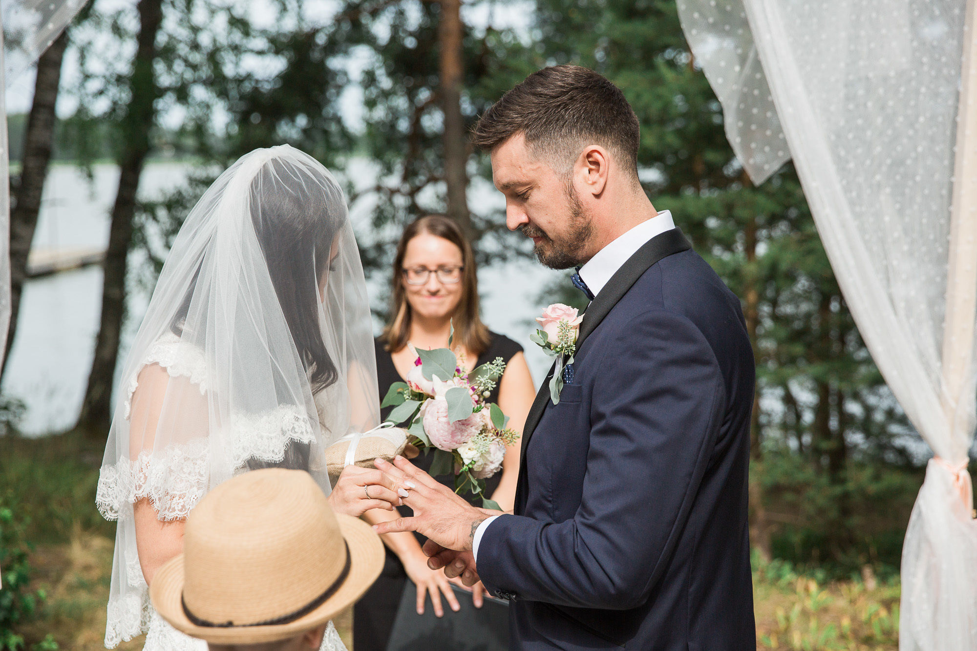 O&A, hääkuvaaja Porvoo, hääkuvaus Haikon kartano ja Tanssisaari
