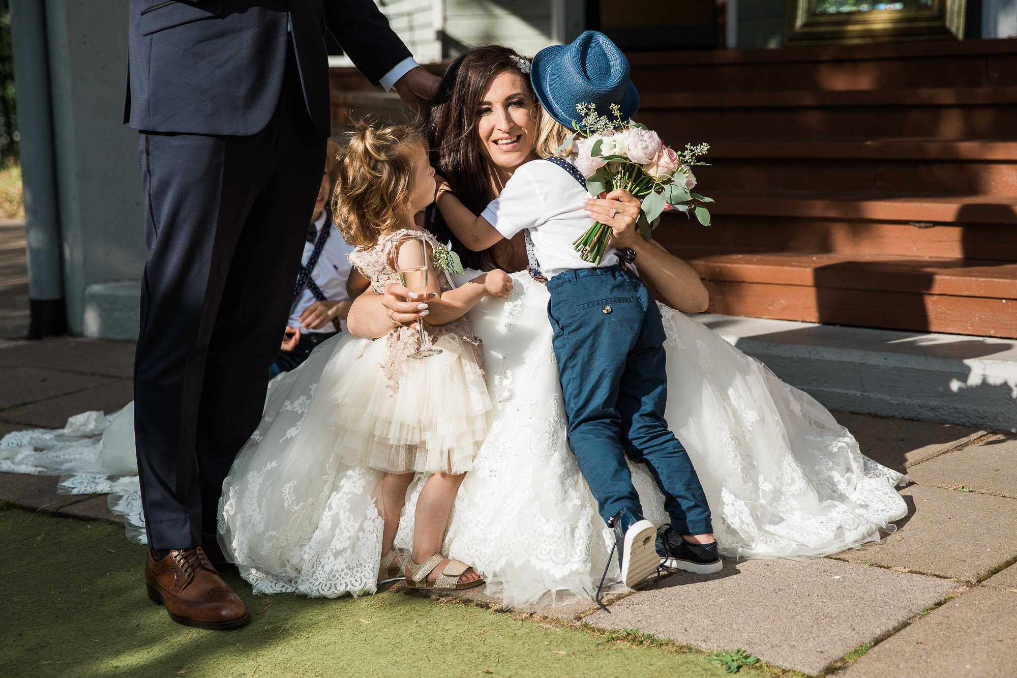 O&A, hääkuvaaja Porvoo, hääkuvaus Haikon kartano ja Tanssisaari