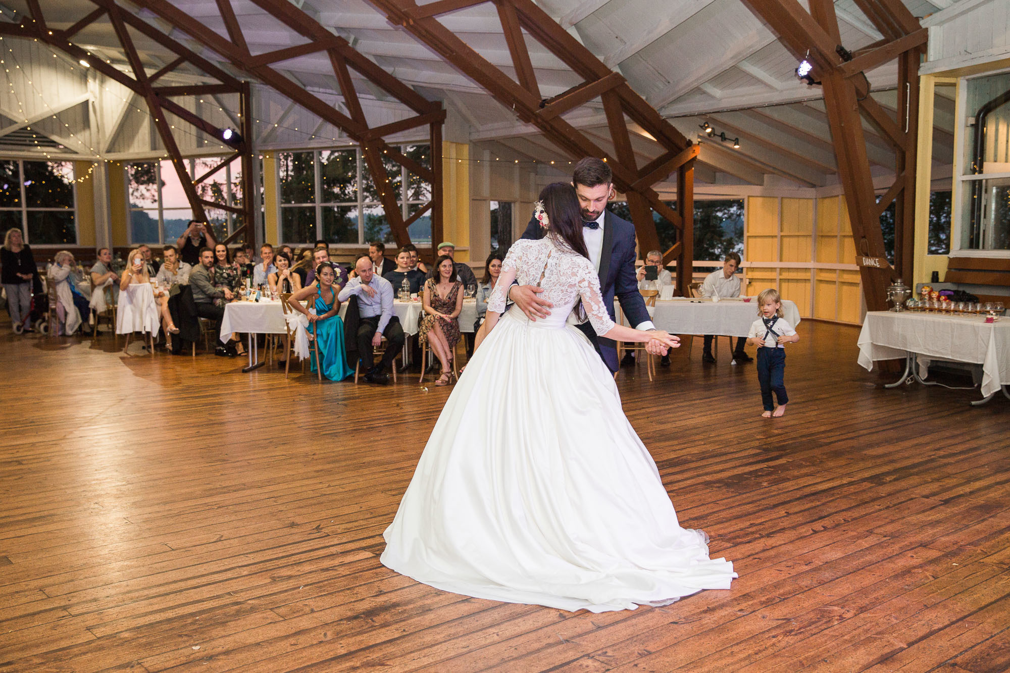 O&A, hääkuvaaja Porvoo, hääkuvaus Haikon kartano ja Tanssisaari