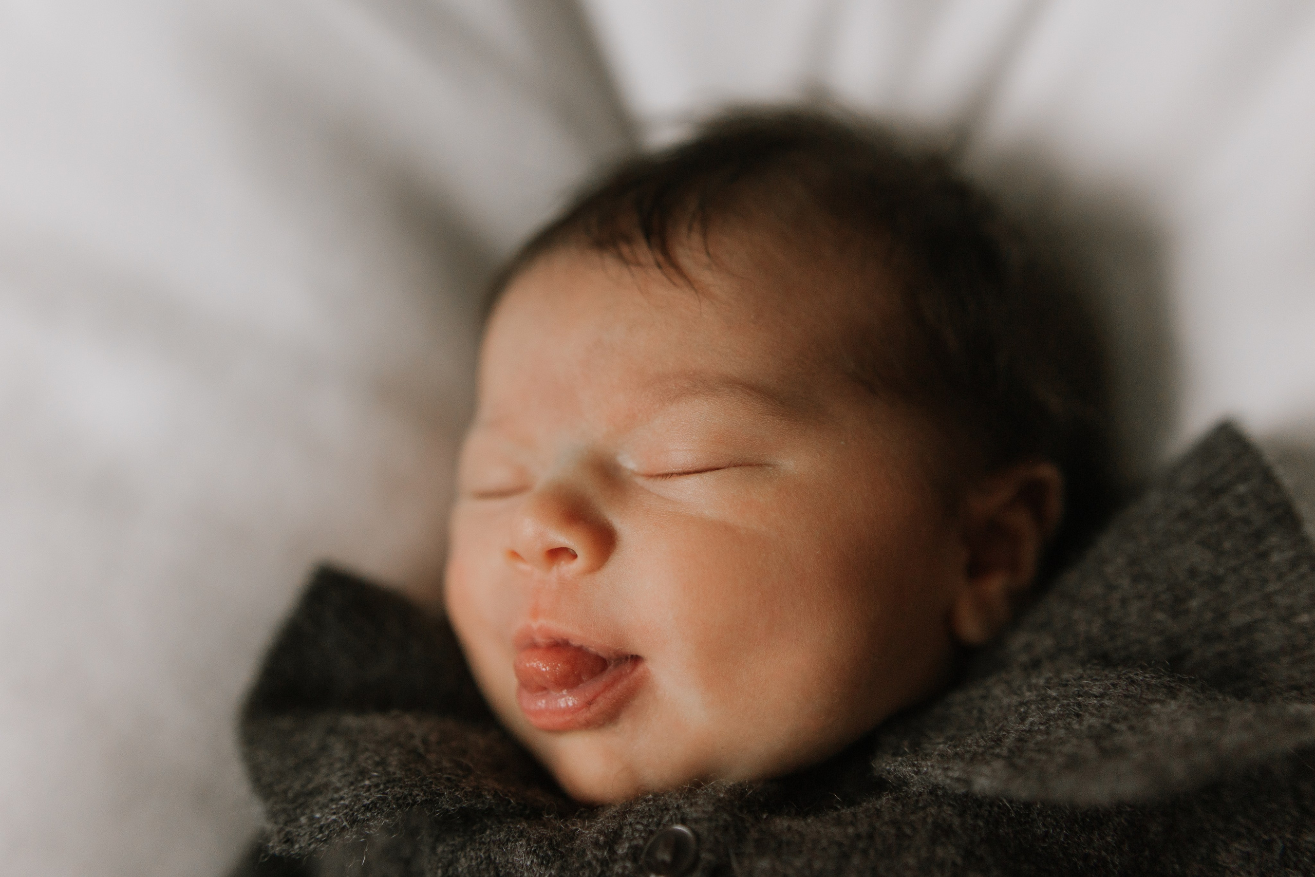 Baby Amelia. Familien & Hochzeitfotografin Nadja Holzmann