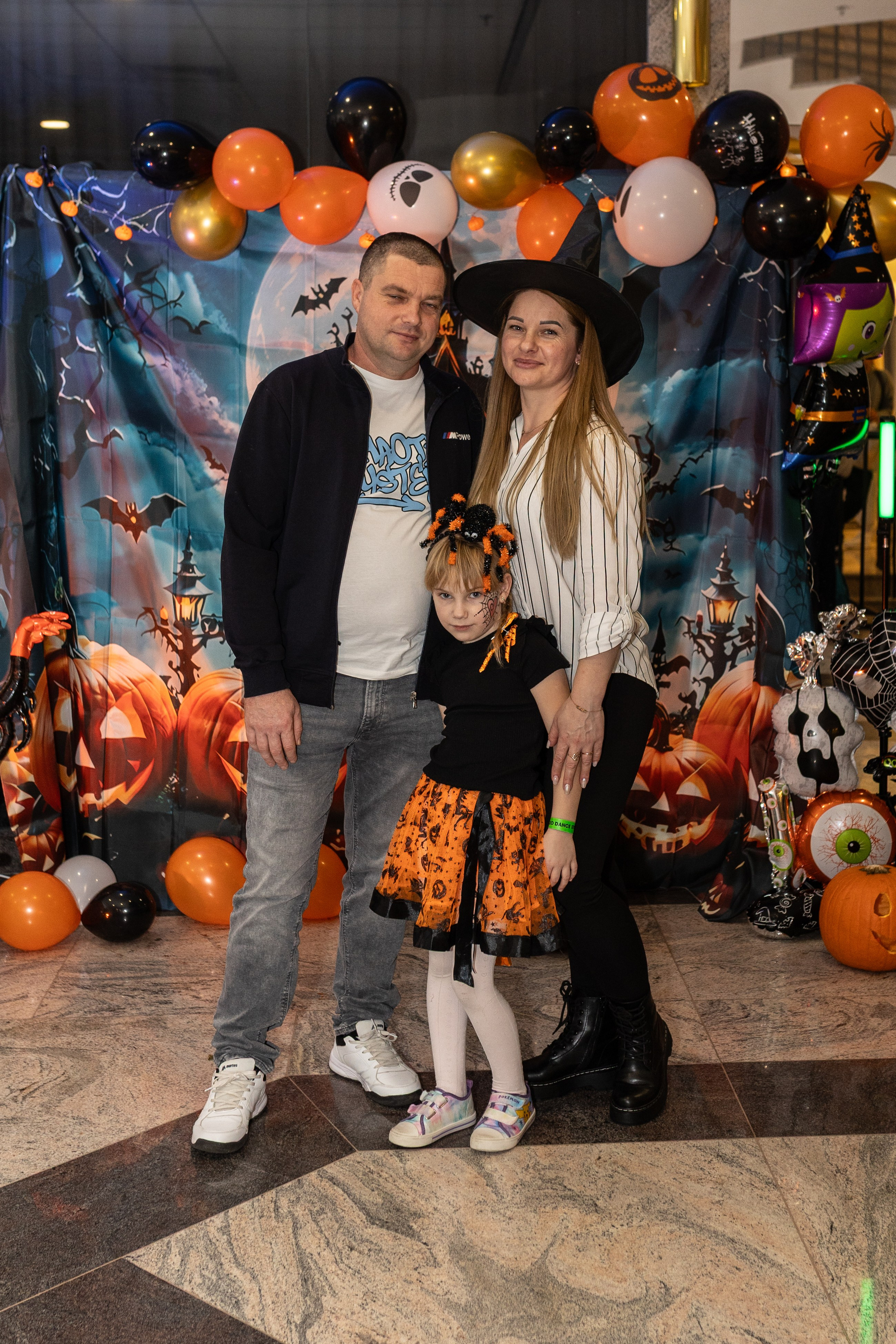 Leo dance studio Helloween 2025. Семейный и детский фотограф в Варшаве Мила Бобровская