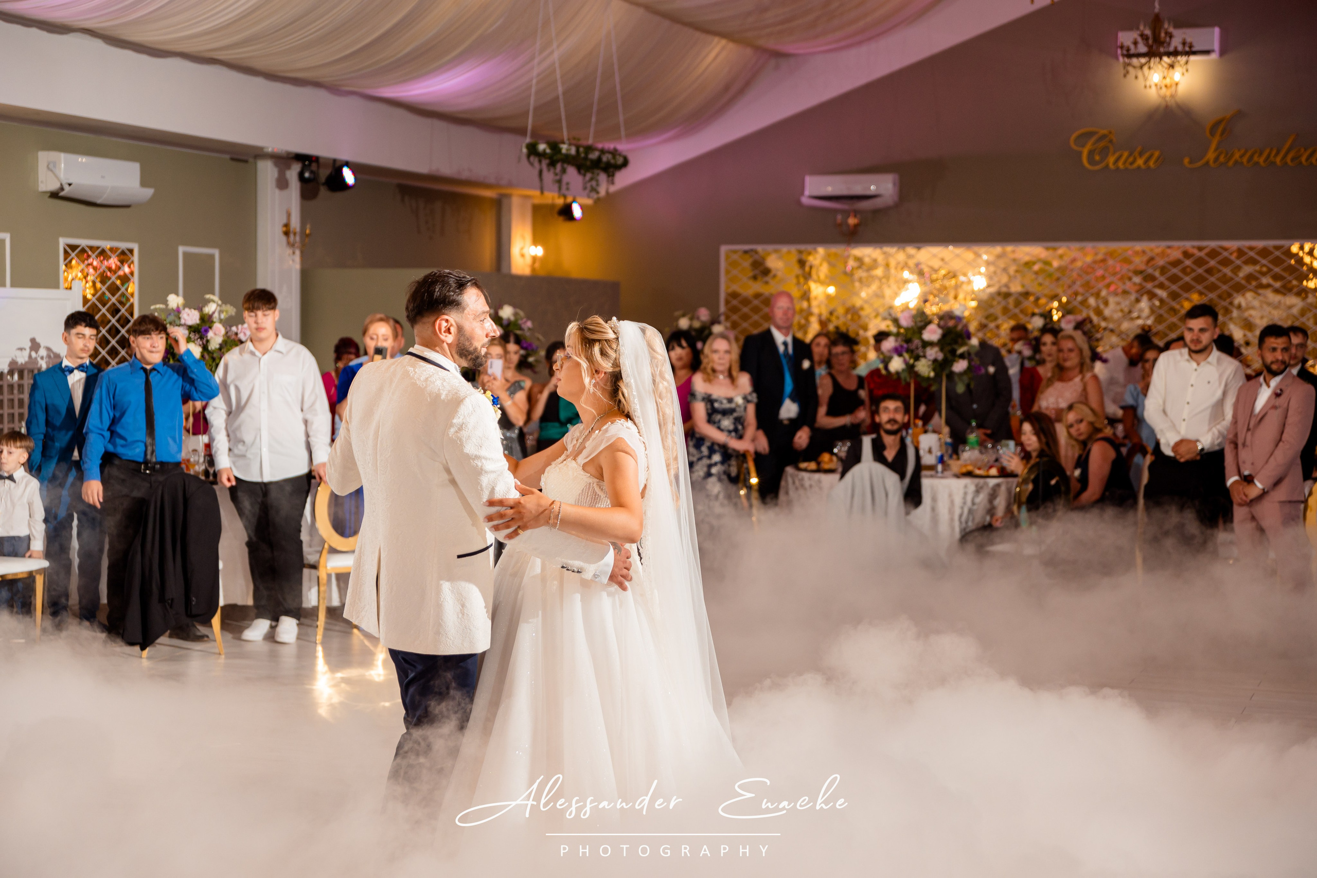 Robert & Ana Maria. Fotograf prin #Piatraneamt-Alessander Enache