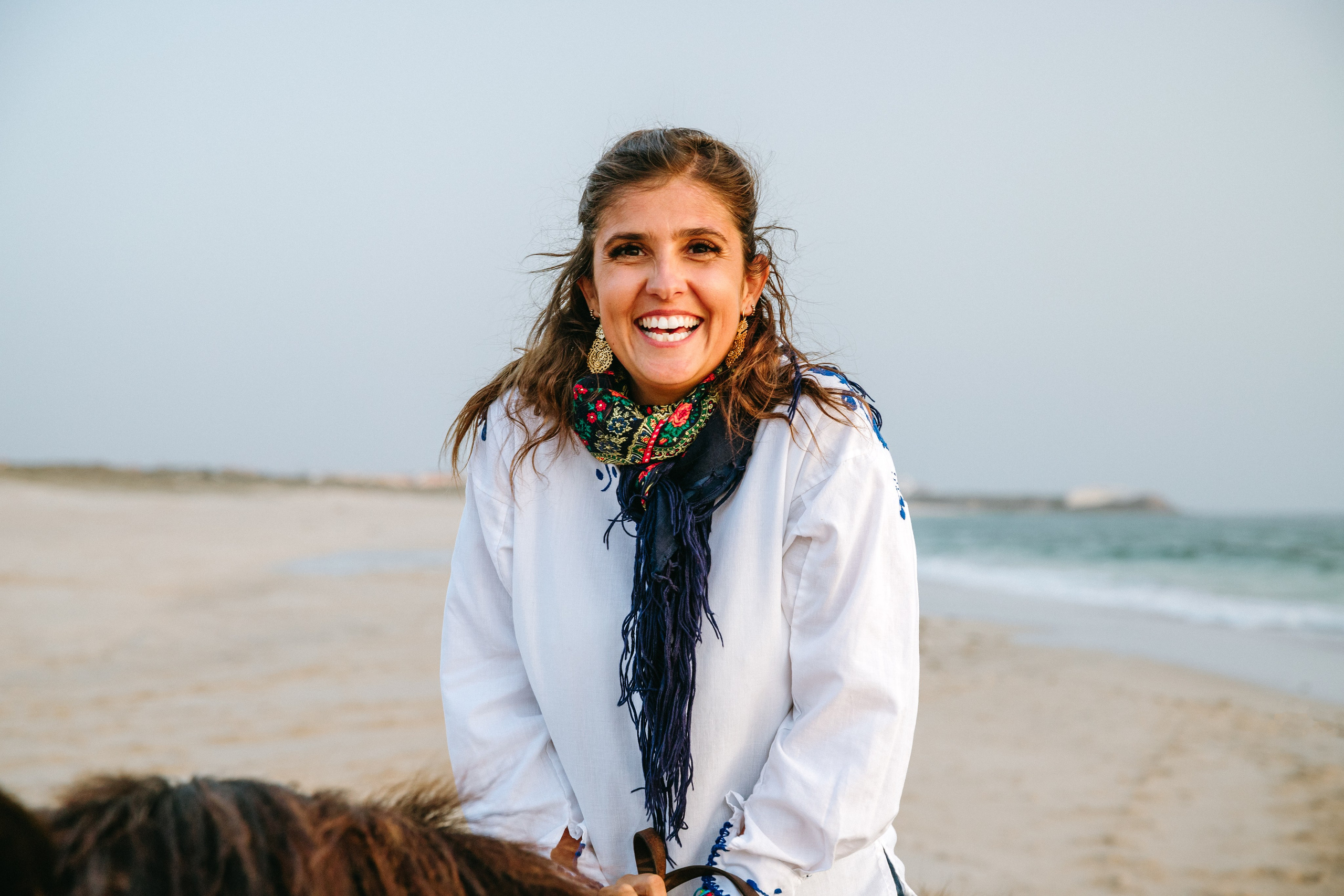 Marlene & Tiago com filhos. Passeios a Cavalo na Praia Peniche | Eco Salgados Agroturismo