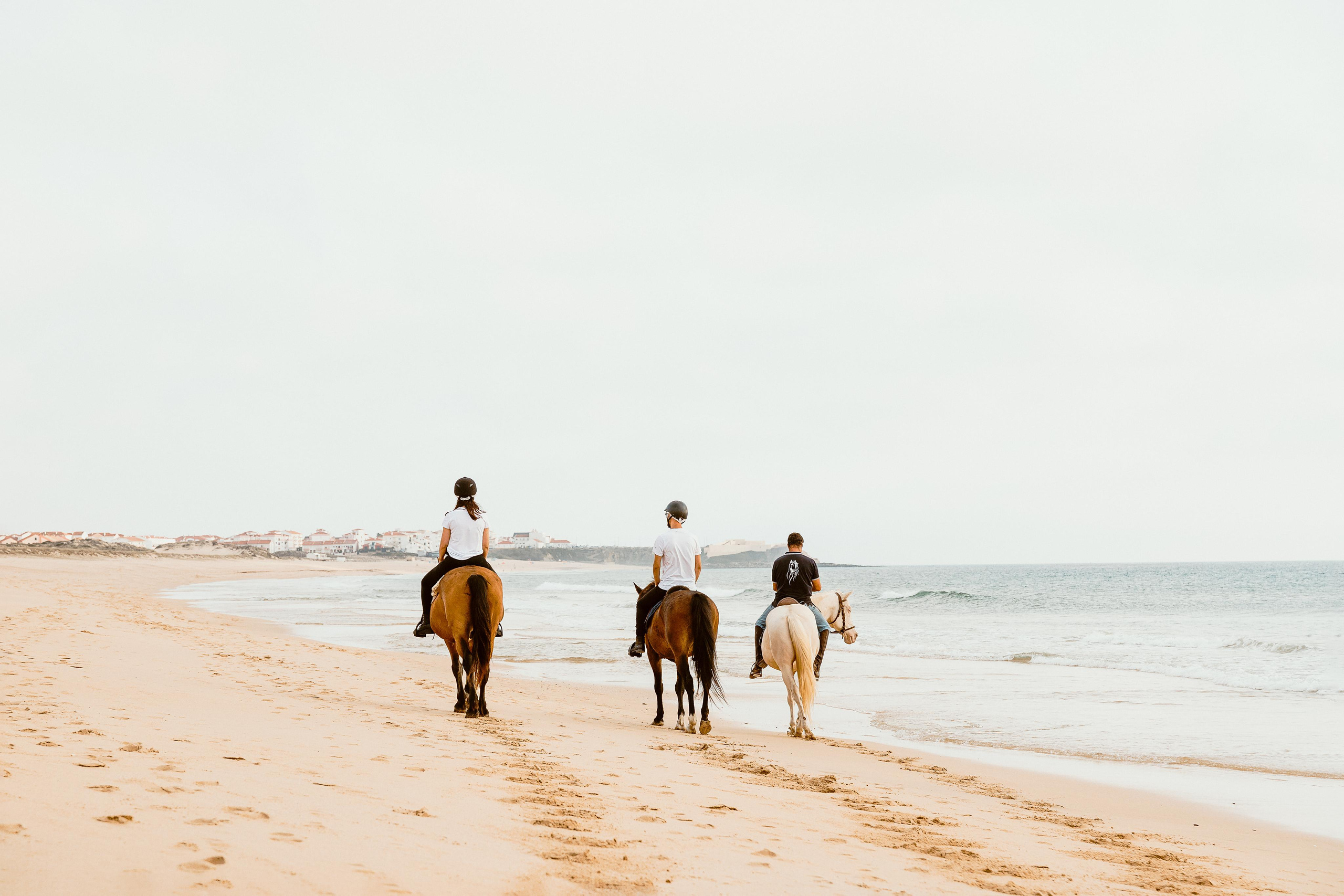 Momento a Dois em Peniche. Luxury Wedding Photography & Cinematic Films | Portugal & Destination Weddings | Ricardo & Mary Pictures