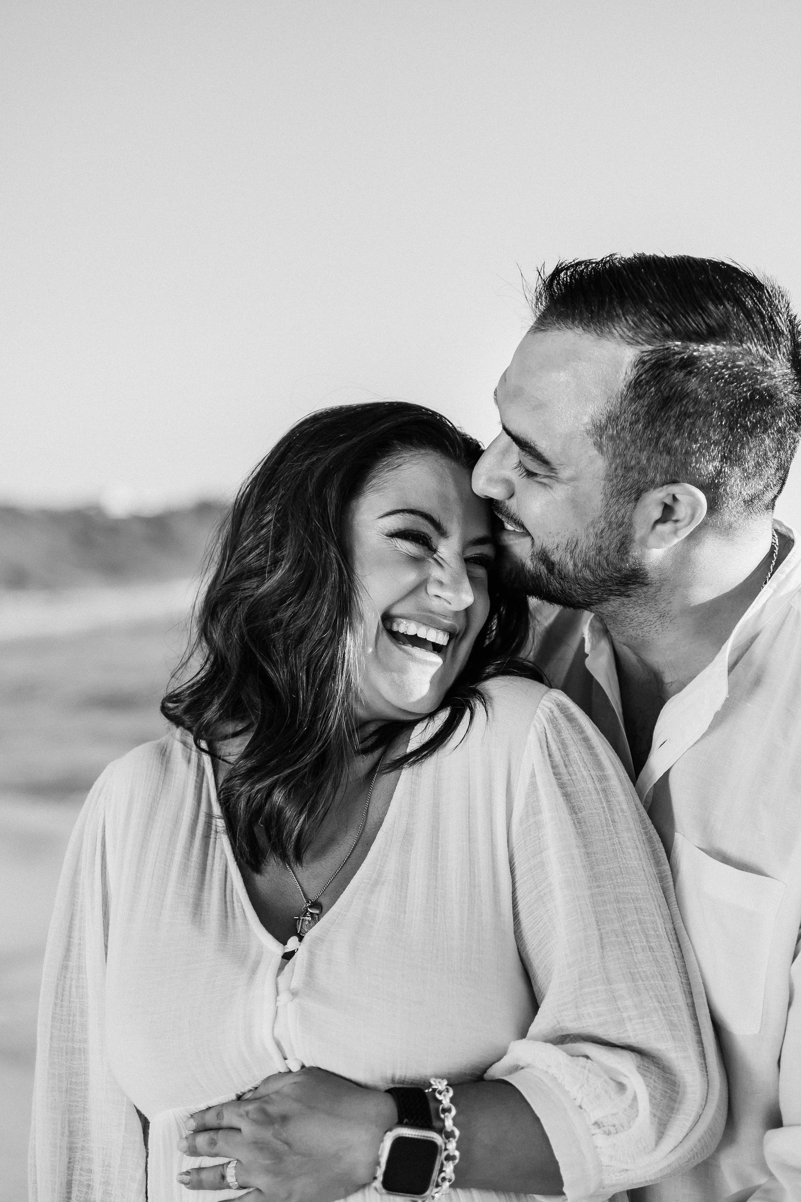 Sessão Maternidade na Praia de Paredes da Vitória. Luxury Wedding Photography & Cinematic Films | Portugal & Destination Weddings | Ricardo & Mary Pictures