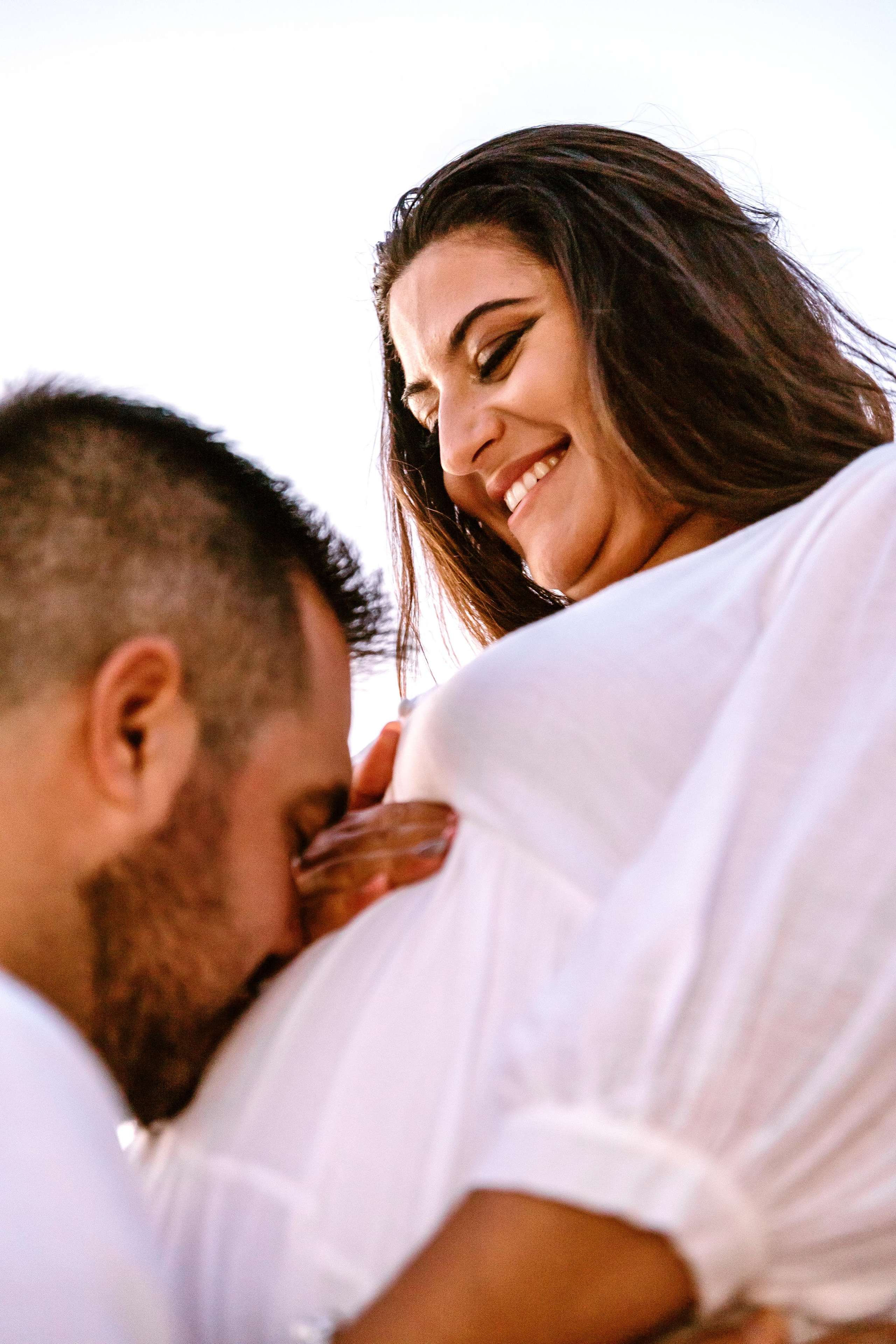 Sessão Maternidade na Praia de Paredes da Vitória. Luxury Wedding Photography & Cinematic Films | Portugal & Destination Weddings | Ricardo & Mary Pictures