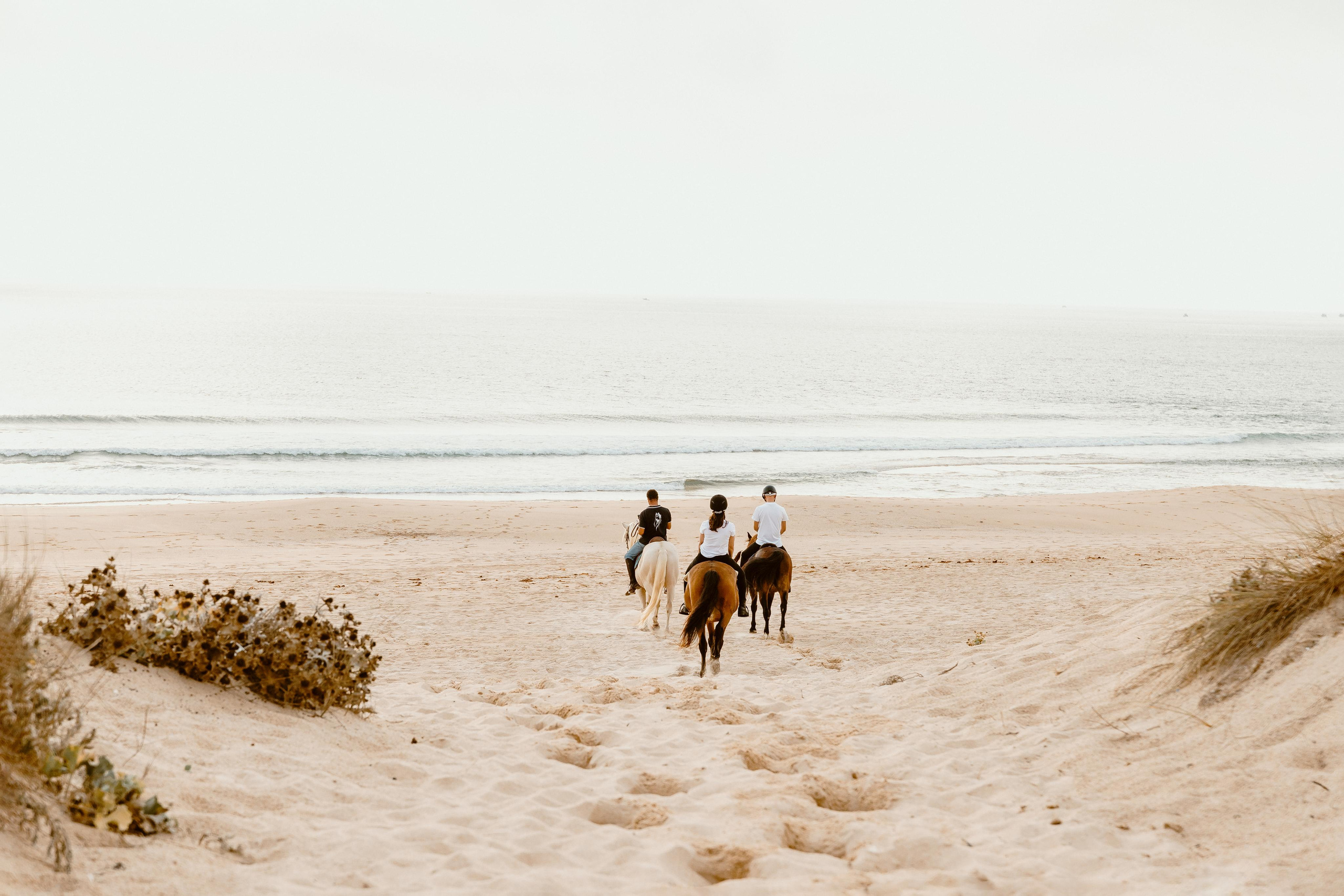Momento a Dois em Peniche. Luxury Wedding Photography & Cinematic Films | Portugal & Destination Weddings | Ricardo & Mary Pictures
