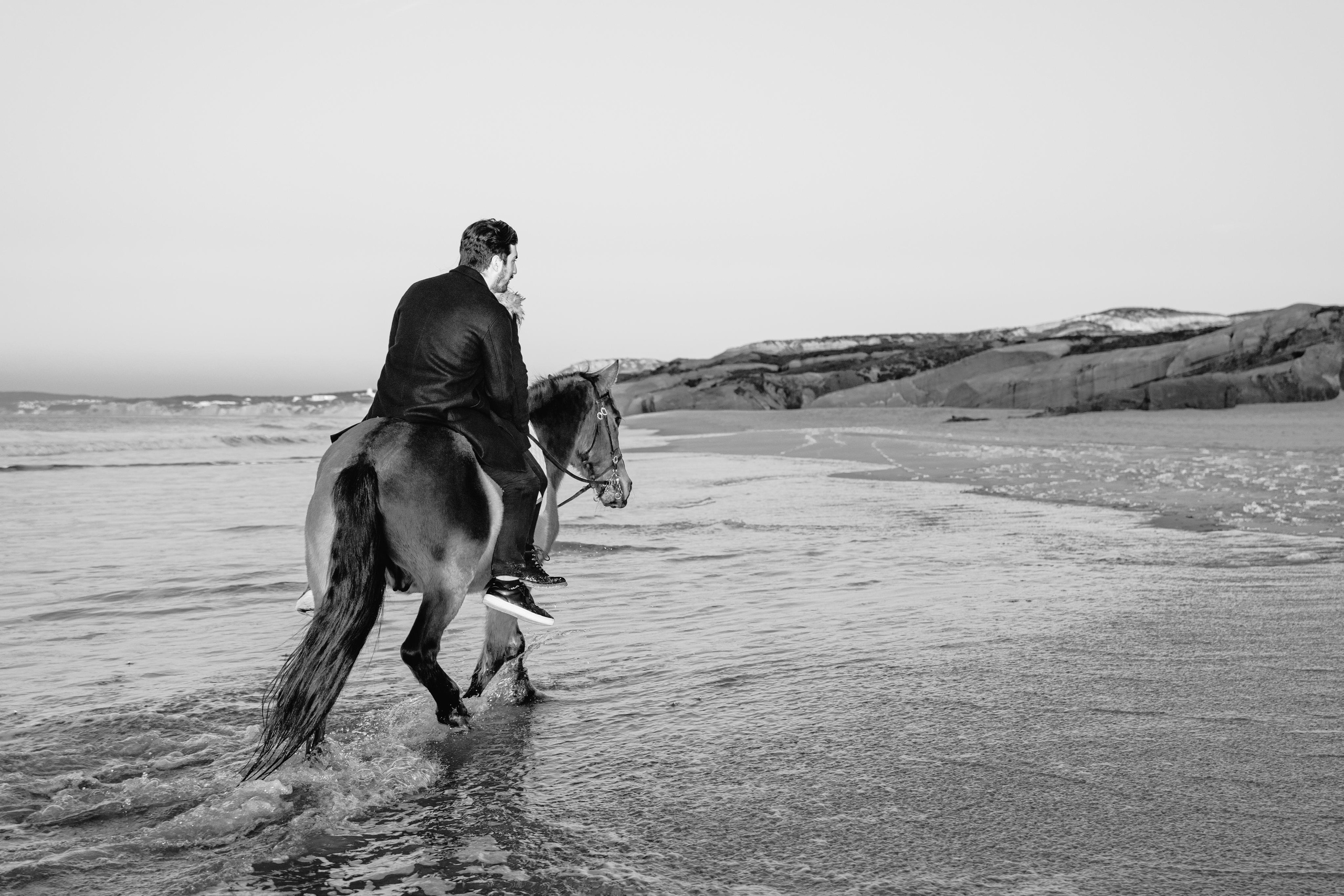 Photo session on horseback at Praia da Almagreira. Luxury Wedding Photography & Cinematic Films | Portugal & Destination Weddings | Ricardo & Mary Pictures