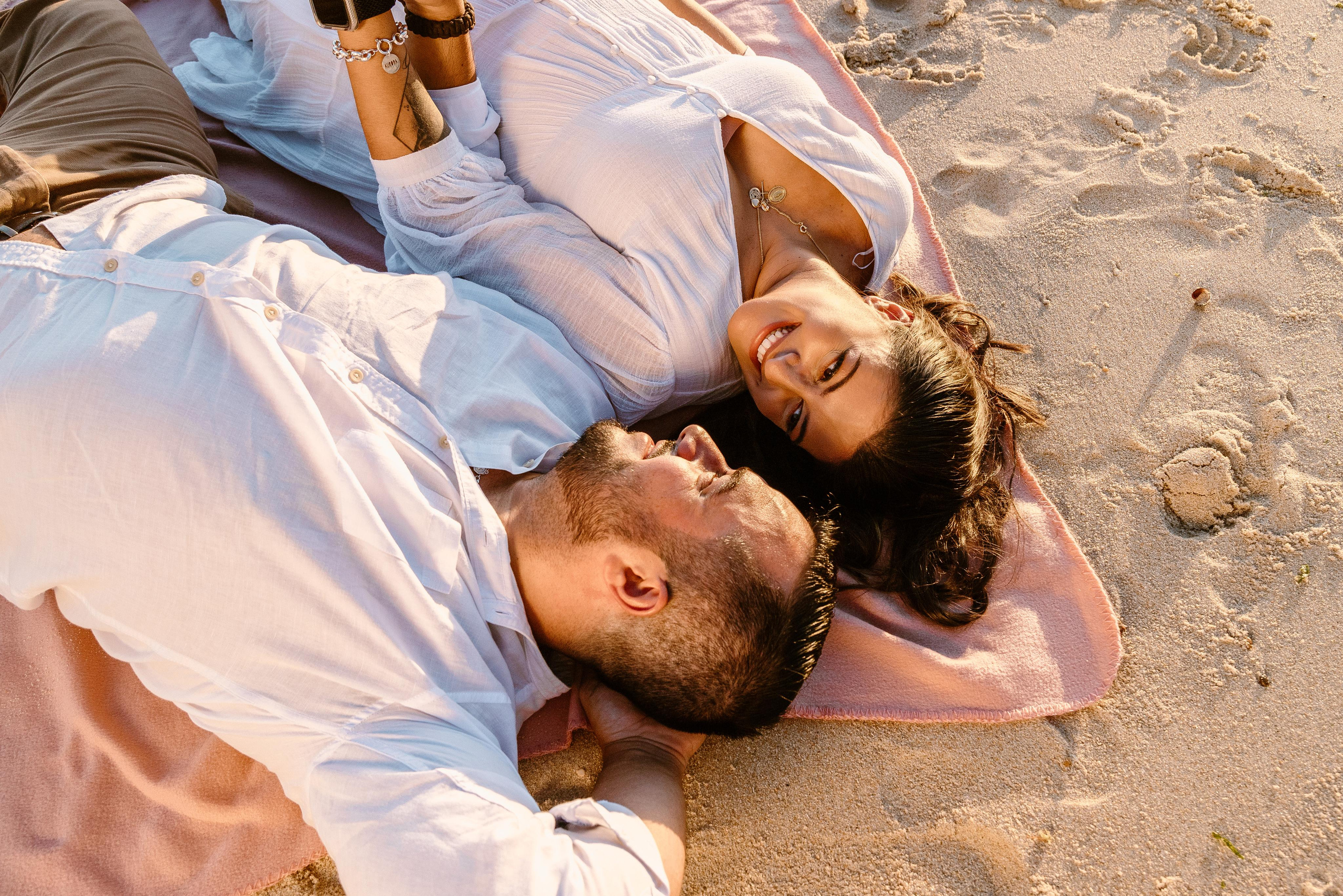 Sessão Maternidade na Praia de Paredes da Vitória. Luxury Wedding Photography & Cinematic Films | Portugal & Destination Weddings | Ricardo & Mary Pictures
