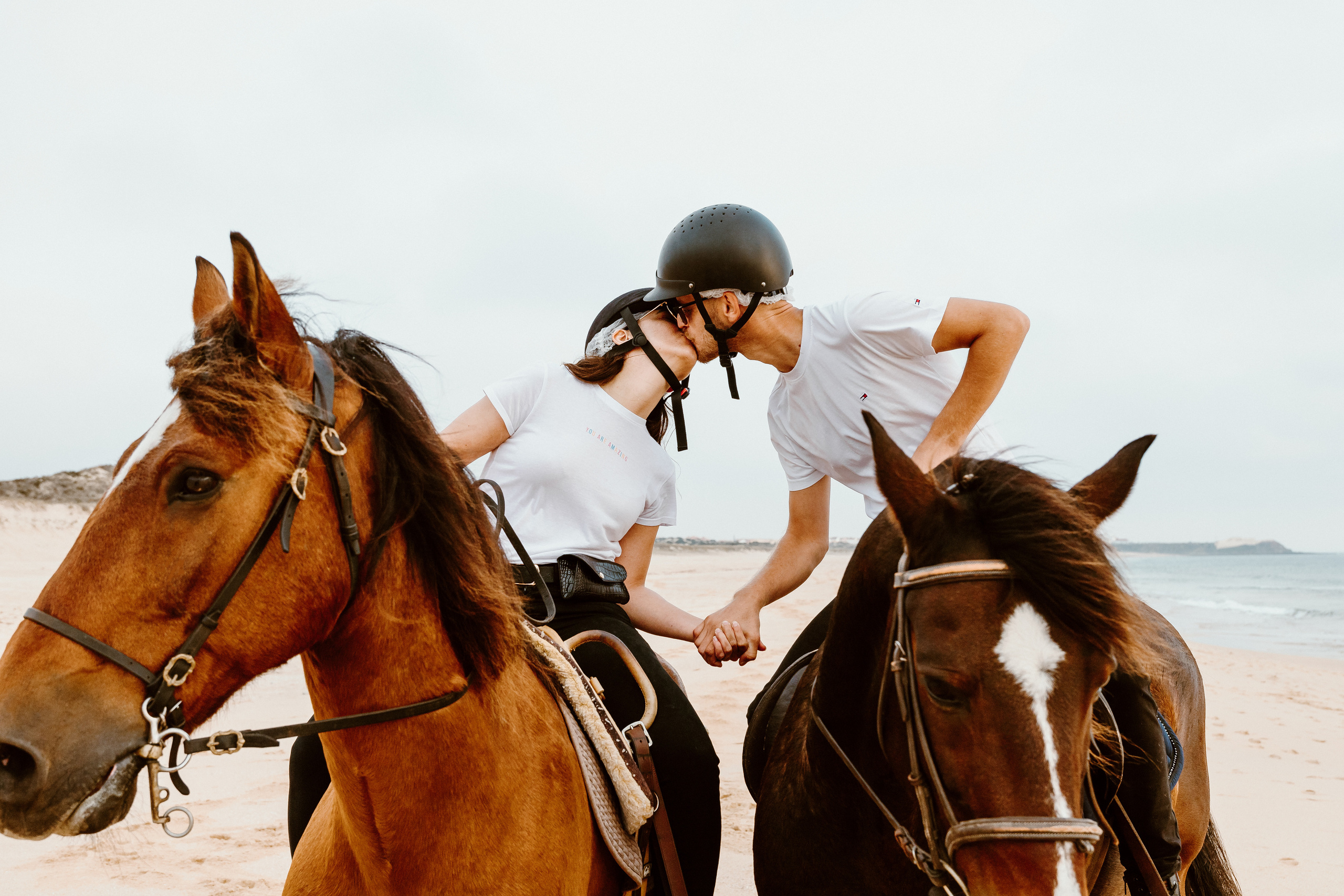 Momento a Dois em Peniche. Luxury Wedding Photography & Cinematic Films | Portugal & Destination Weddings | Ricardo & Mary Pictures