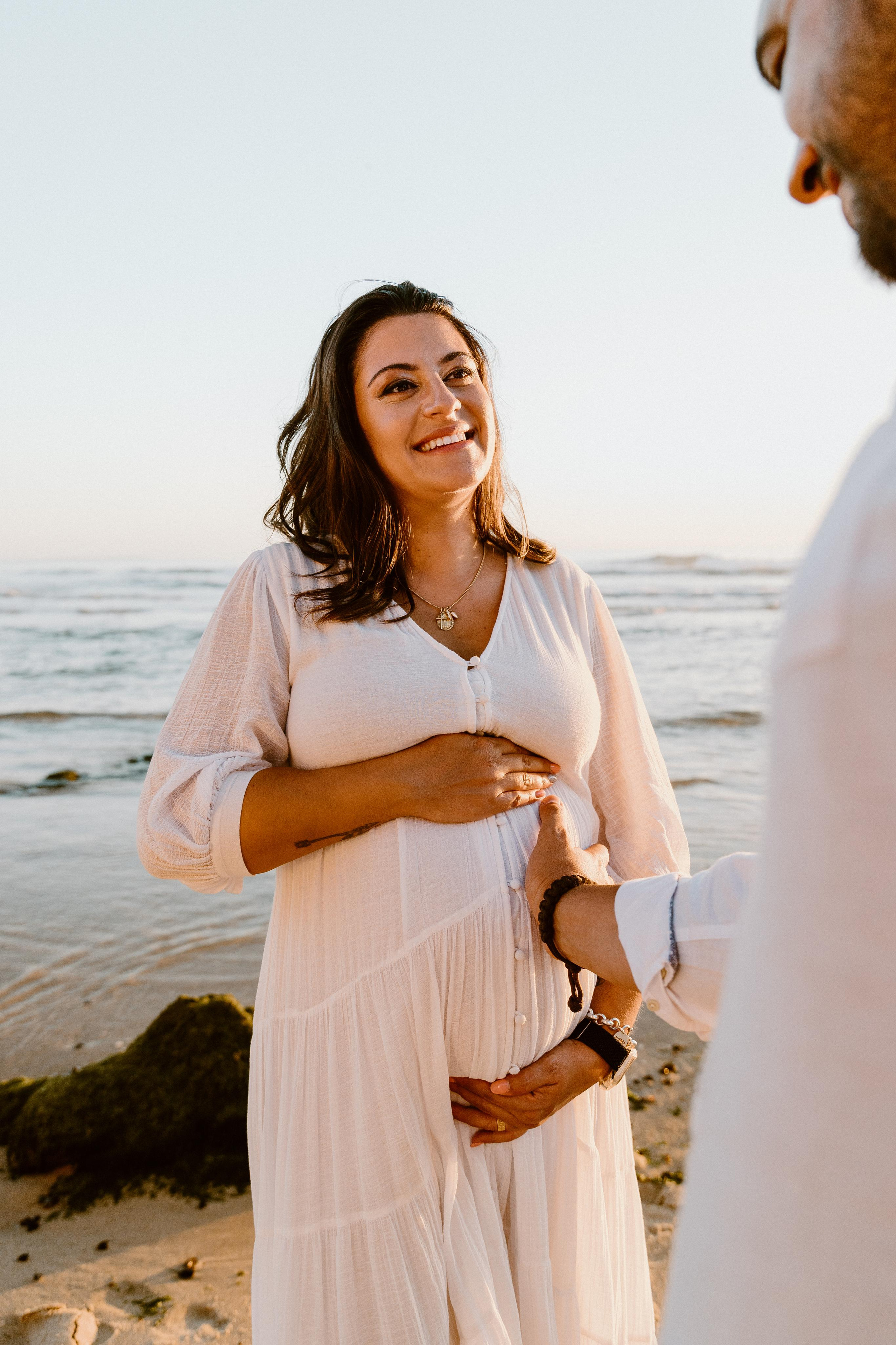 Sessão Maternidade na Praia de Paredes da Vitória. Luxury Wedding Photography & Cinematic Films | Portugal & Destination Weddings | Ricardo & Mary Pictures