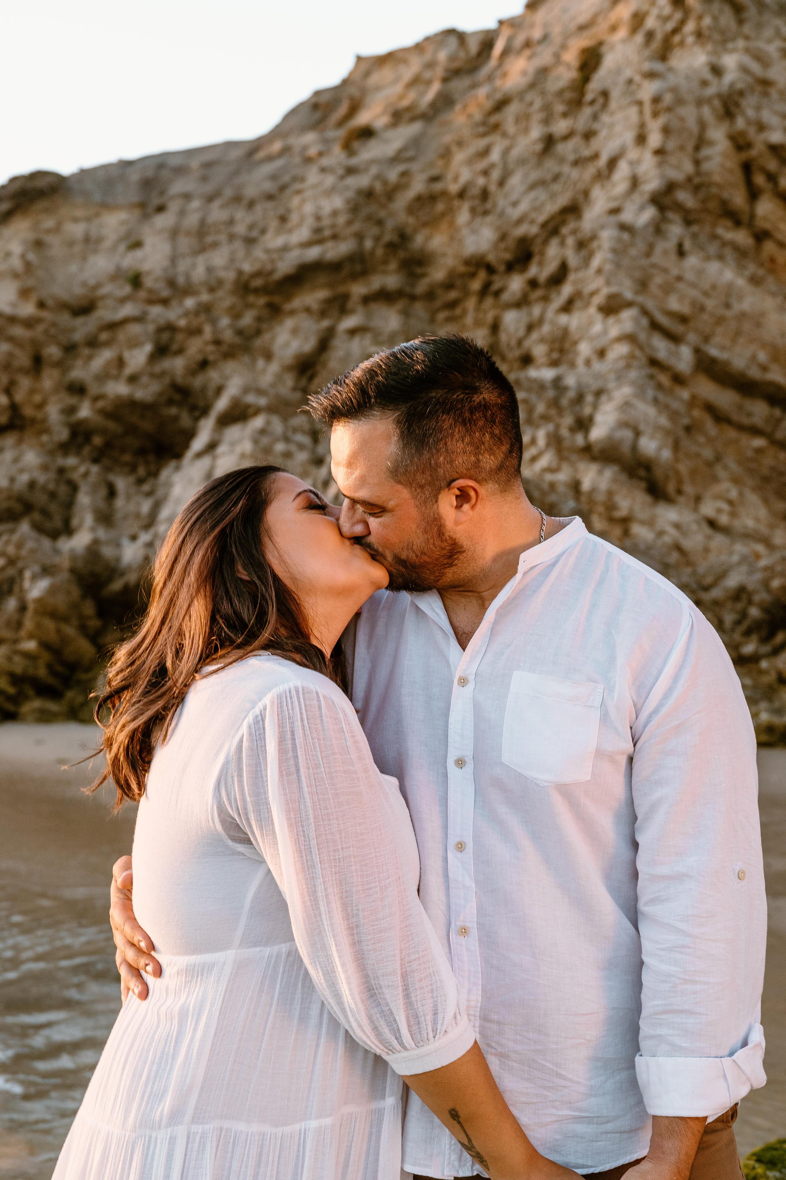 Sessão Maternidade na Praia de Paredes da Vitória. Luxury Wedding Photography & Cinematic Films | Portugal & Destination Weddings | Ricardo & Mary Pictures