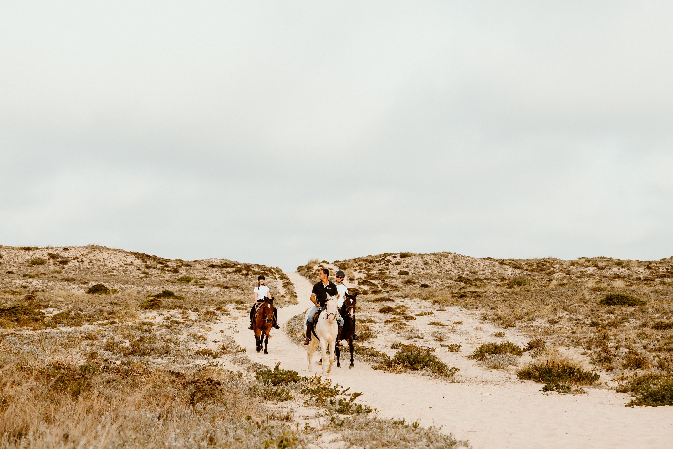 Momento a Dois em Peniche. Luxury Wedding Photography & Cinematic Films | Portugal & Destination Weddings | Ricardo & Mary Pictures
