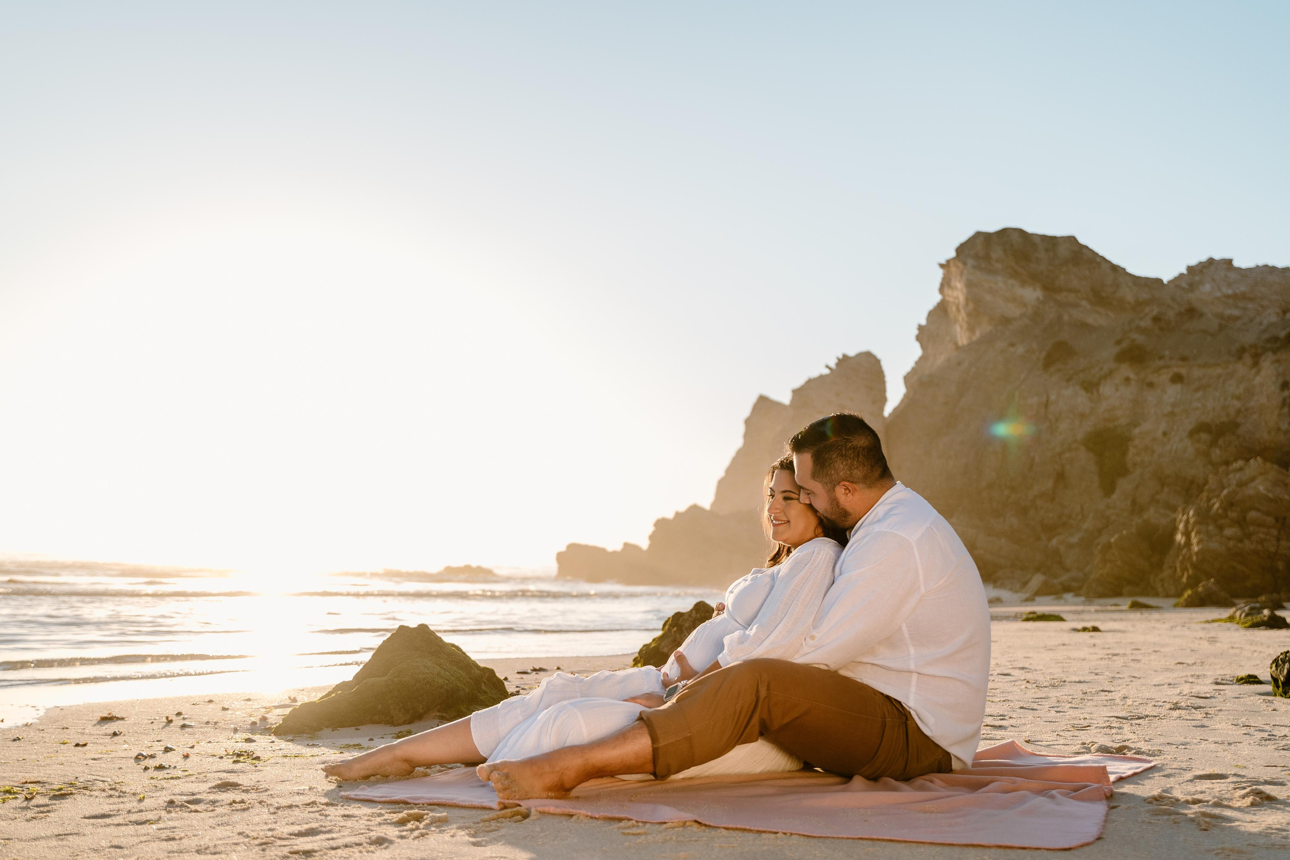 Sessão Maternidade na Praia de Paredes da Vitória. Luxury Wedding Photography & Cinematic Films | Portugal & Destination Weddings | Ricardo & Mary Pictures