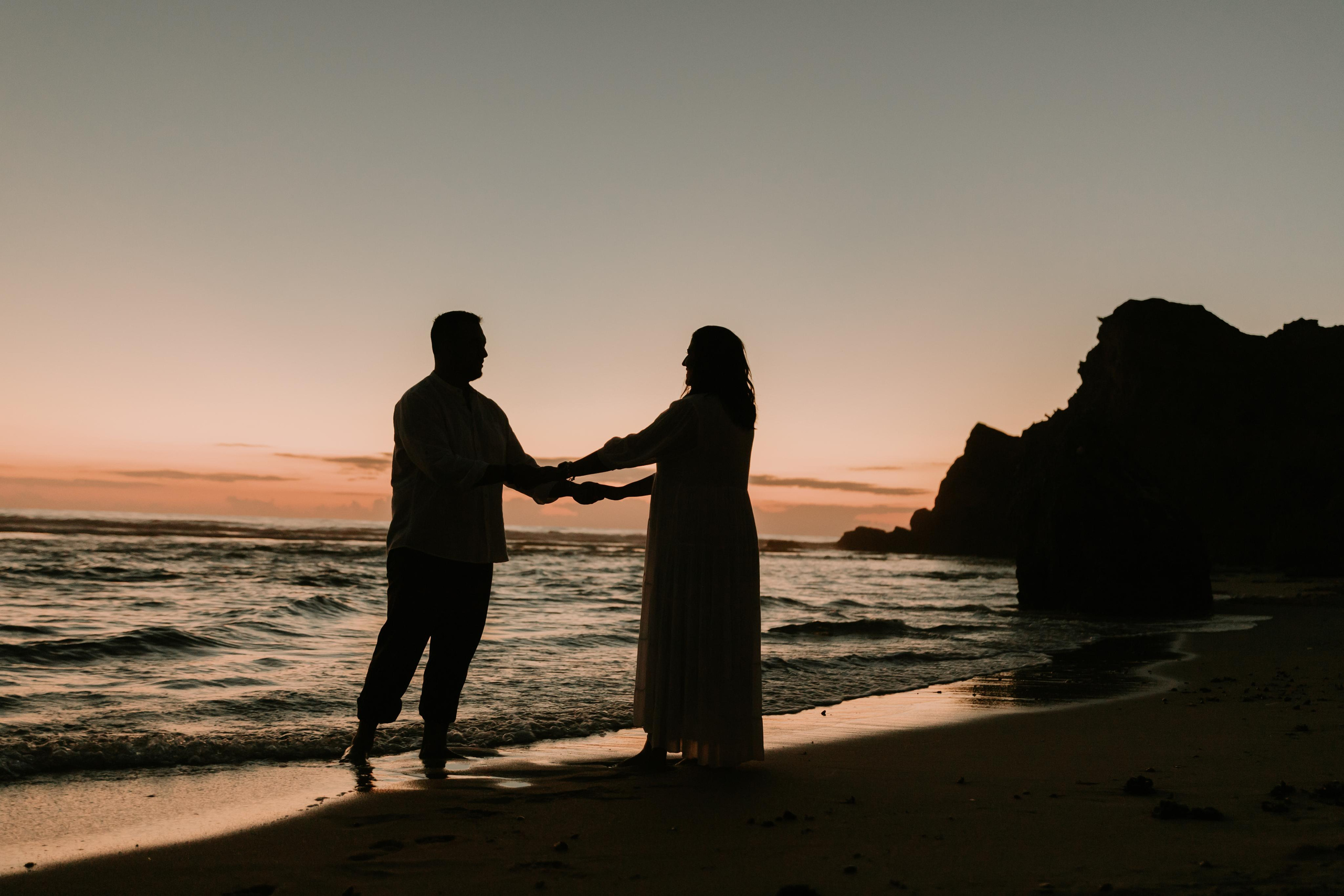 Sessão Maternidade na Praia de Paredes da Vitória. Luxury Wedding Photography & Cinematic Films | Portugal & Destination Weddings | Ricardo & Mary Pictures