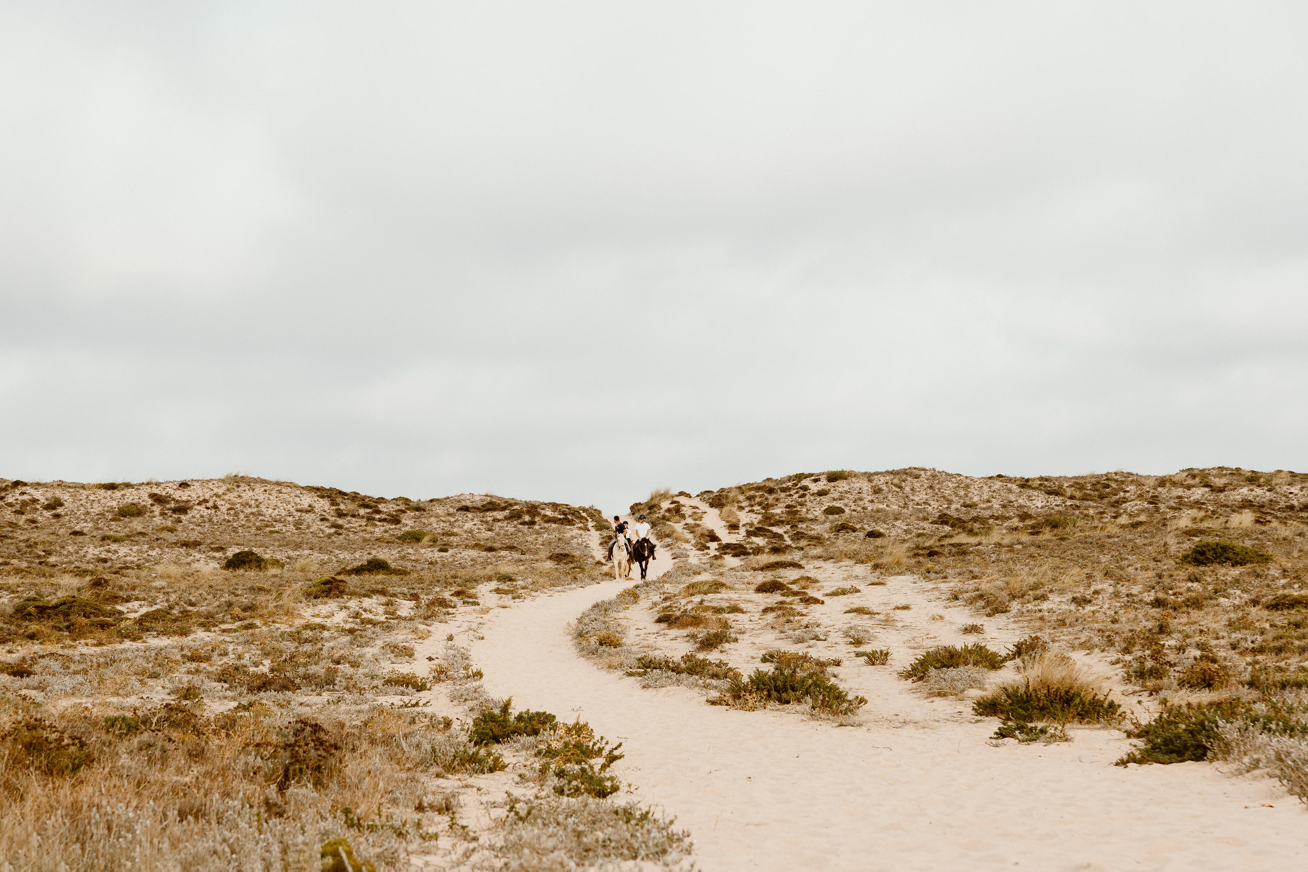 Momento a Dois em Peniche. Luxury Wedding Photography & Cinematic Films | Portugal & Destination Weddings | Ricardo & Mary Pictures