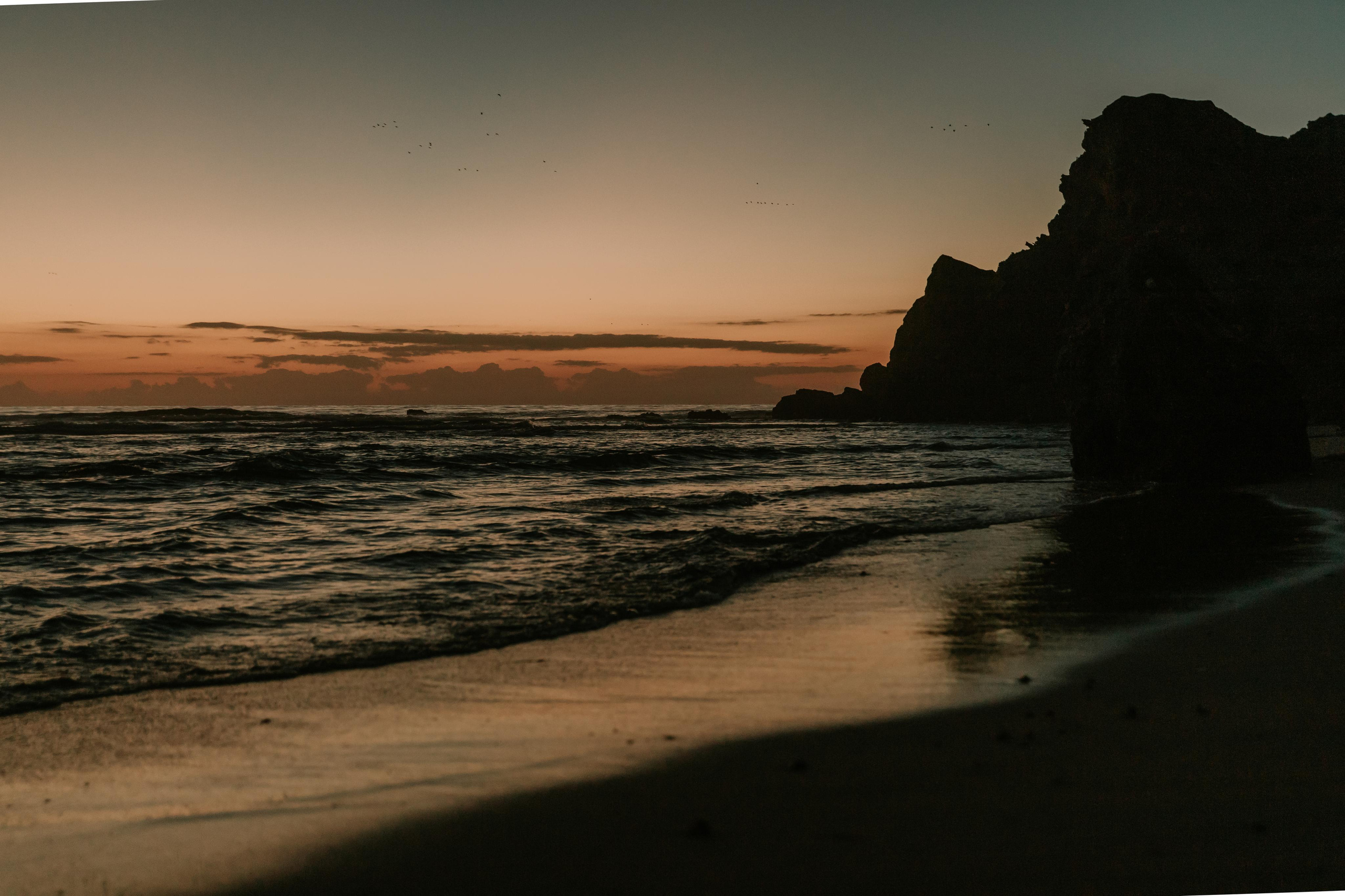 Sessão Maternidade na Praia de Paredes da Vitória. Luxury Wedding Photography & Cinematic Films | Portugal & Destination Weddings | Ricardo & Mary Pictures