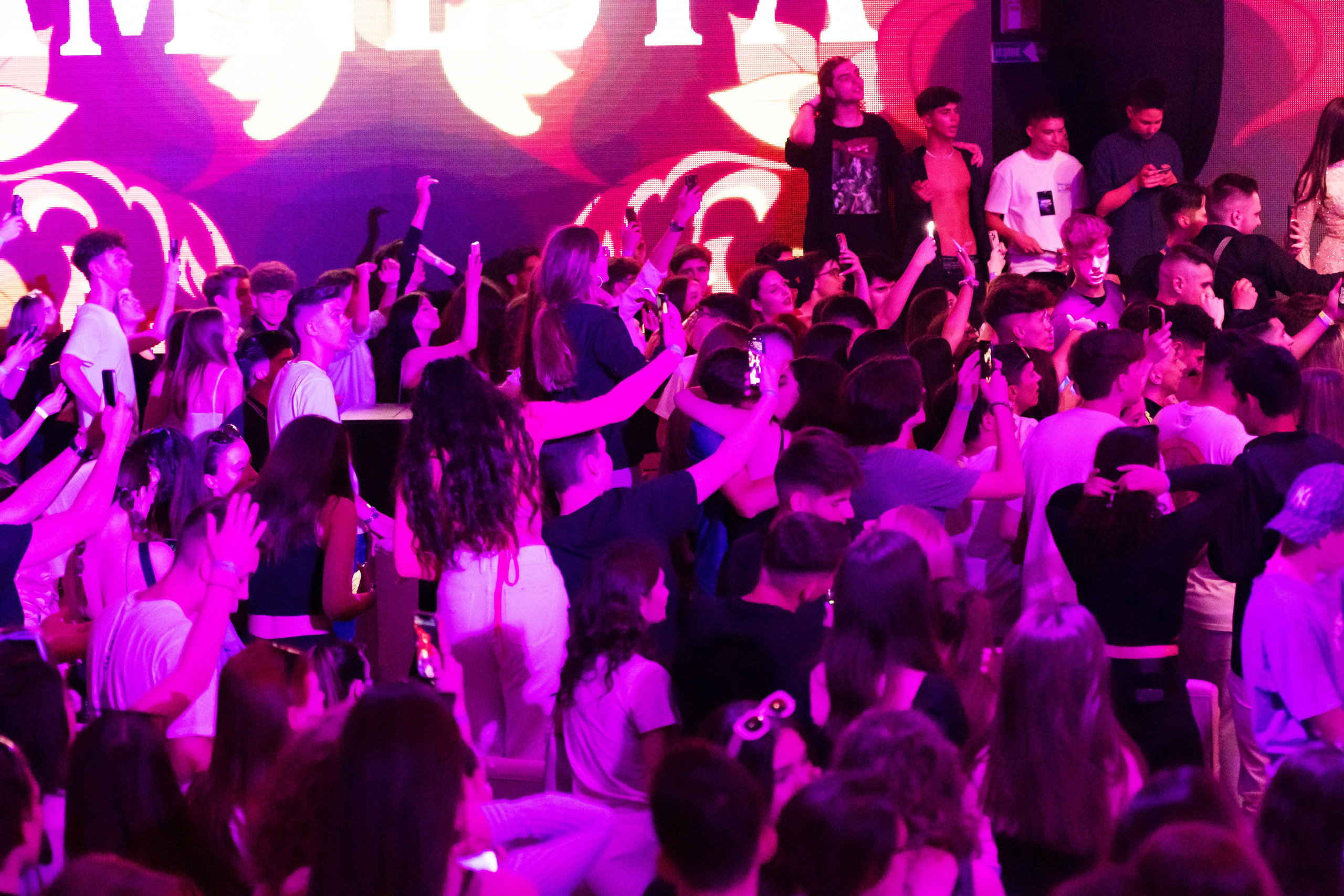 Fotografii Bal Absolvire Club ONE. MDimaFotoStudio. Fotograf de nuntă, evenimente private și de familie