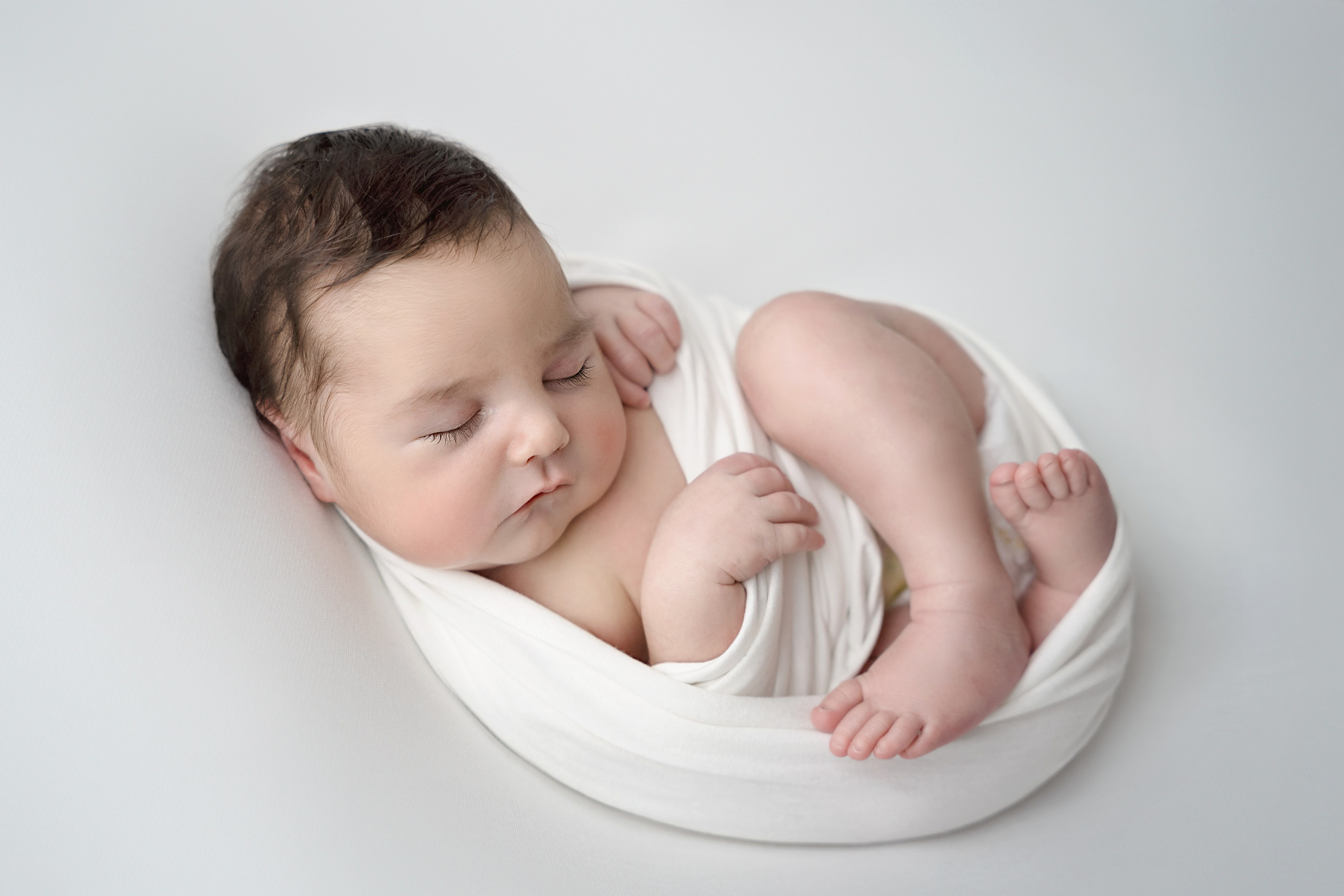 Newborn. Fotograf maternitate, nou-născuți și familie în Cluj-Napoca | Roxana Rusu