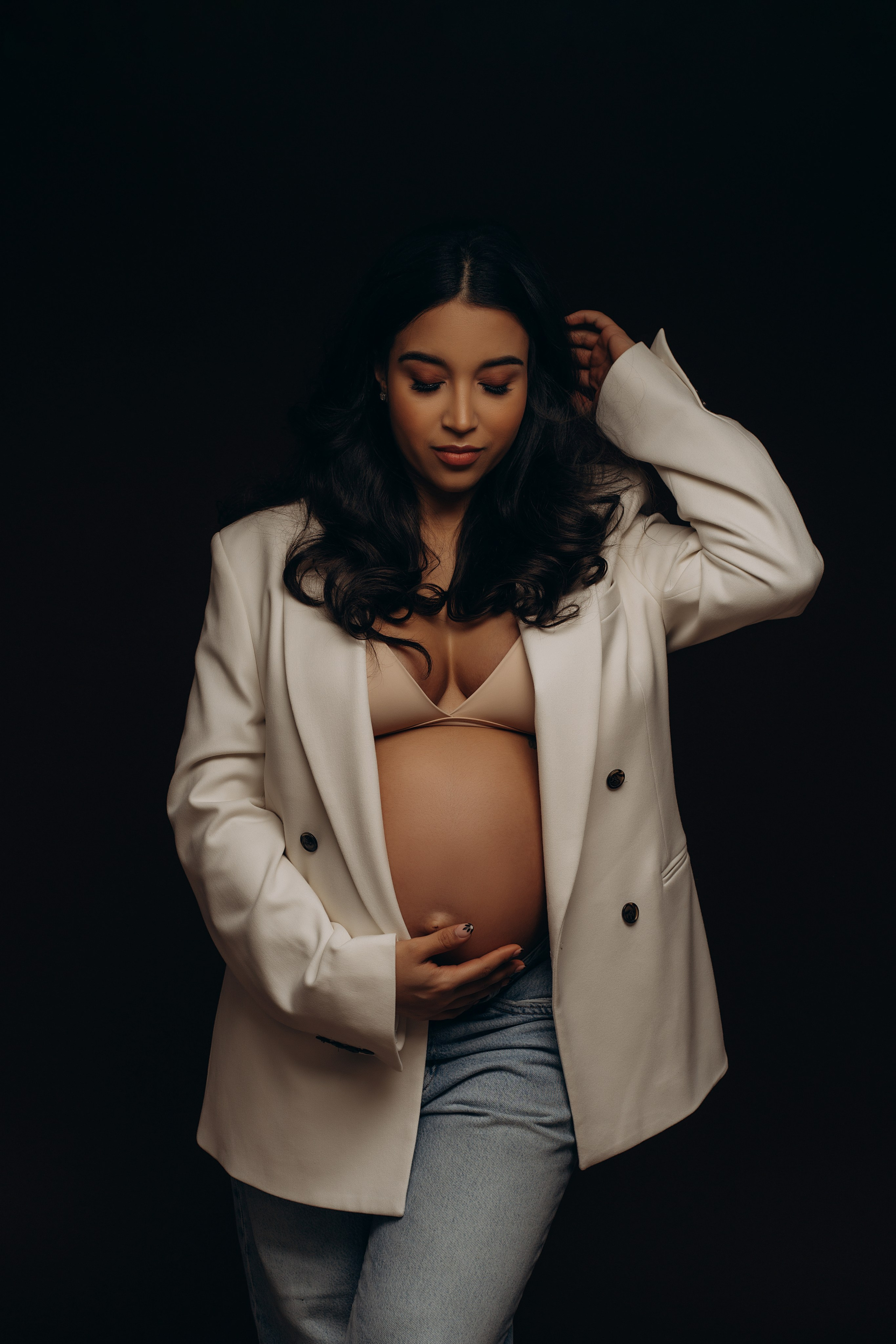 STUDIO: Barbara. Maternity/Love story/Wedding photographer