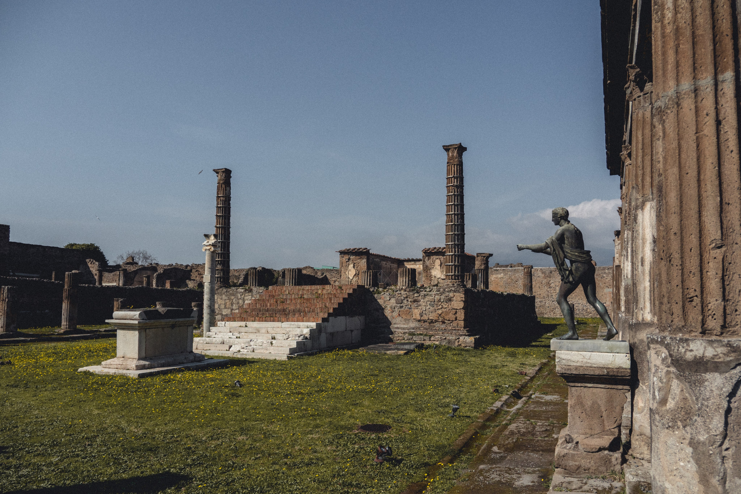 Pompeii. Photographe sur Cote d’Azur. Portraits de familles, couples, enfants, événements