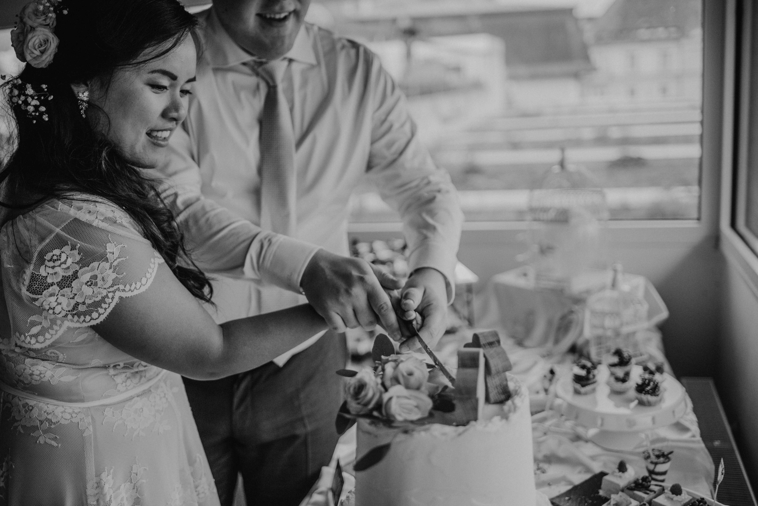 Svatba v centru Brna na Zelném trhu. Lifestyle, wedding and family photographer