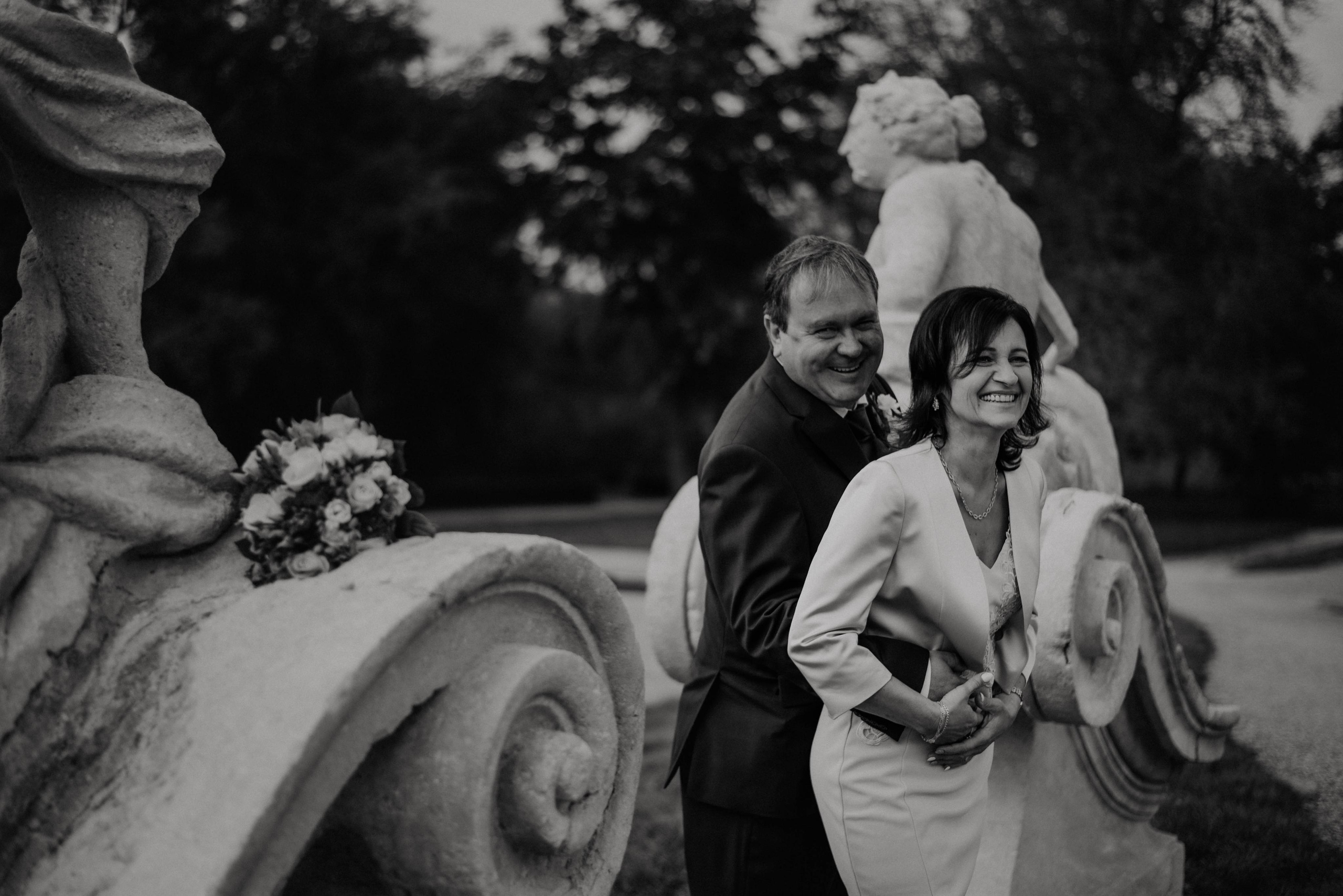 Svatba na zámku ve Slavkově u Brna. Lifestyle, wedding and family photographer