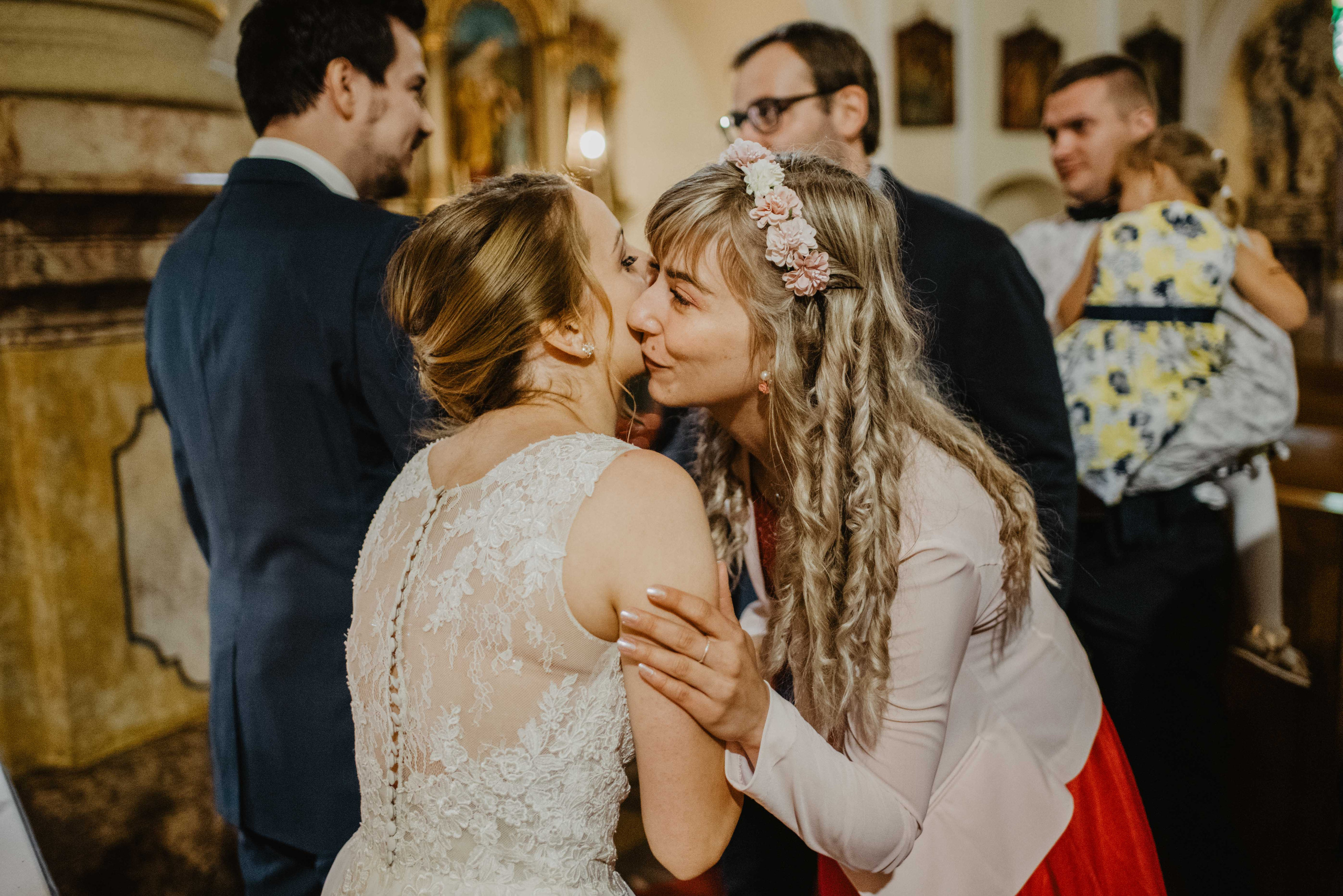 Svatba v kostele v Rýmařově. Bruntál. Lifestyle, wedding and family photographer