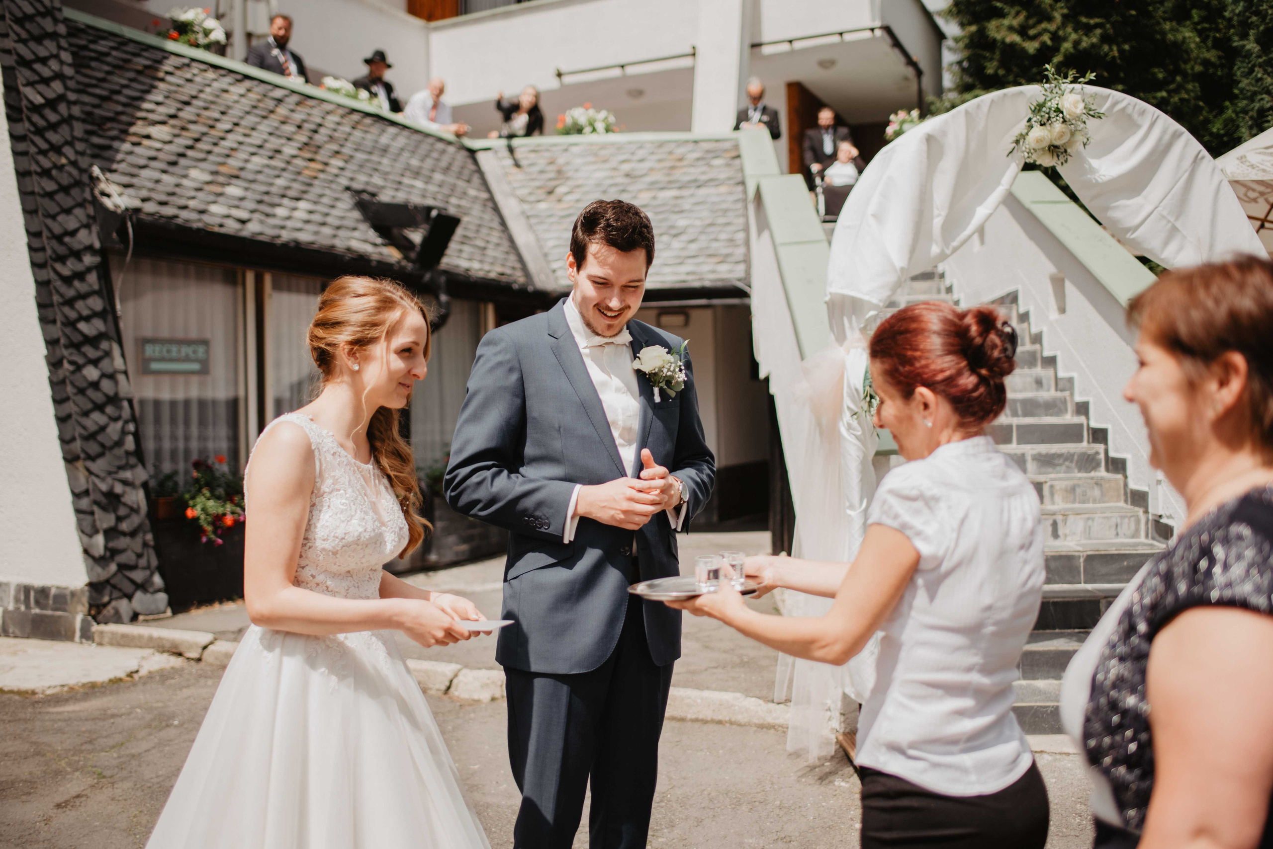 Svatba v kostele v Rýmařově. Bruntál. Lifestyle, wedding and family photographer