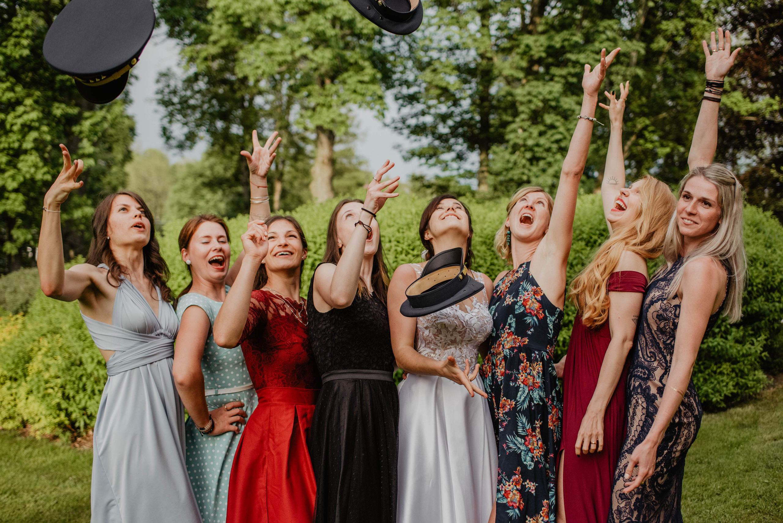 Svatba na hradě na Šumavě. Šumava. Velhartice. Lifestyle, wedding and family photographer