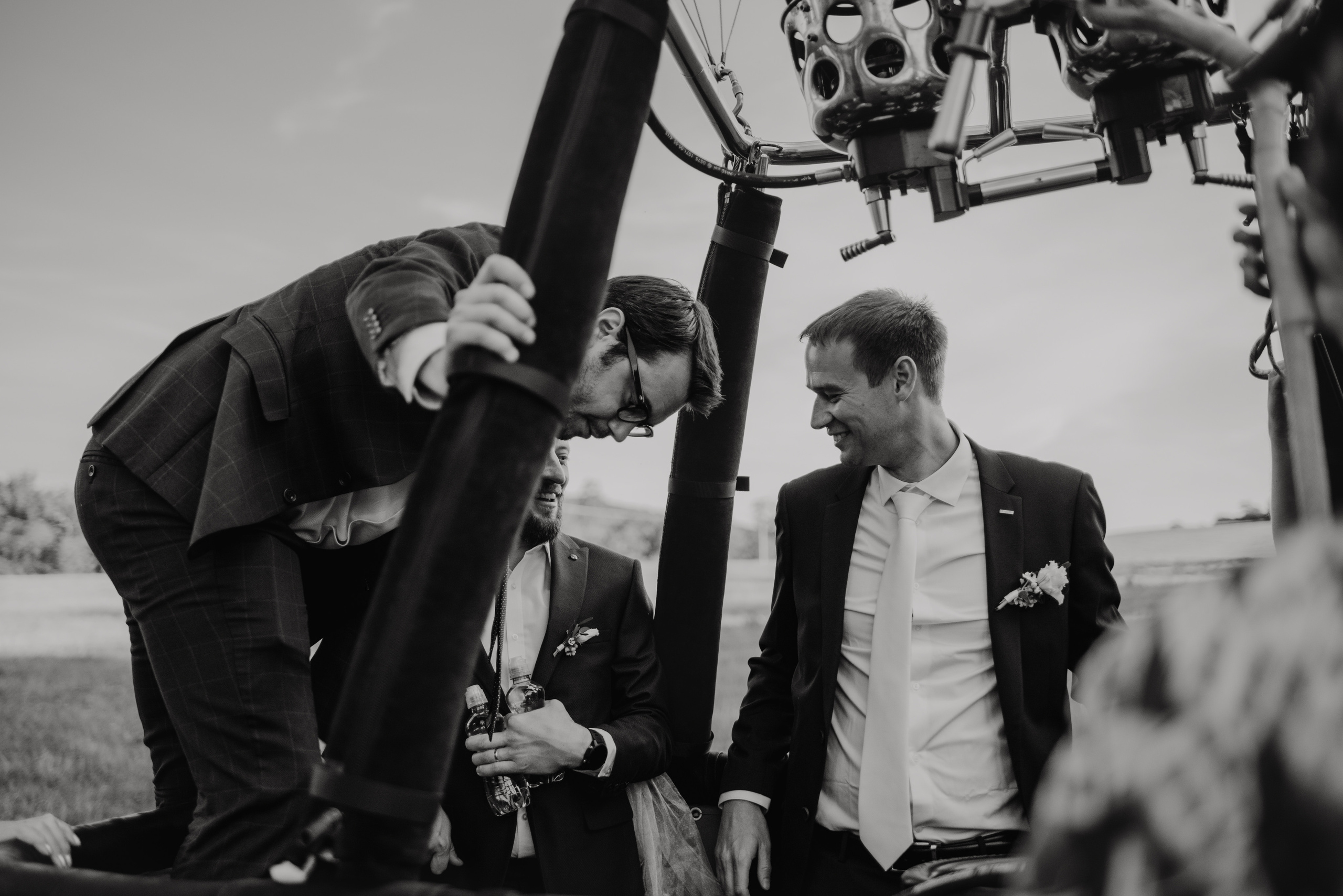 Wedding in the hot air balloon. Lifestyle, wedding and family photographer